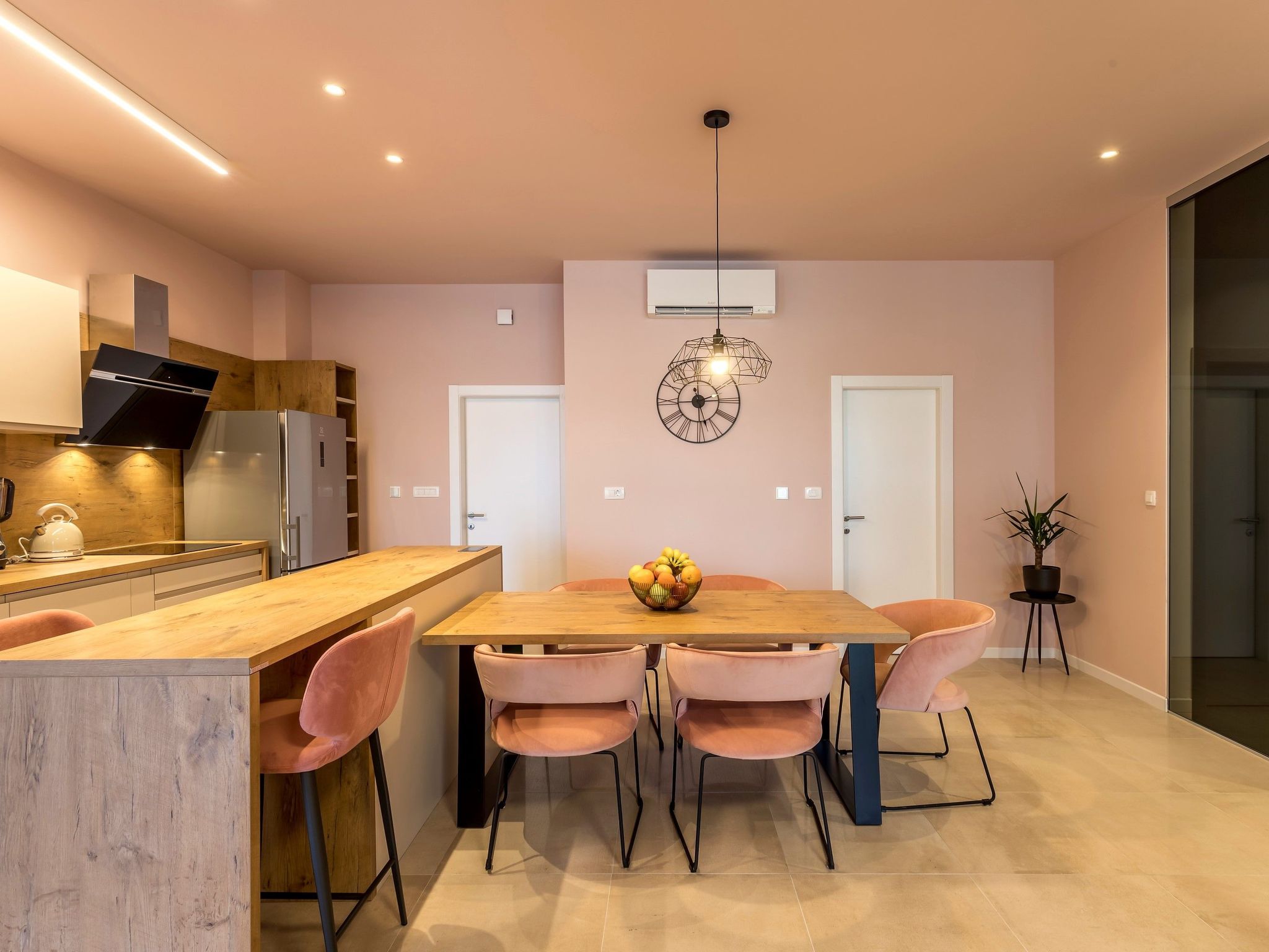 Luxus-Apartment mit Whirlpool-Drinnen