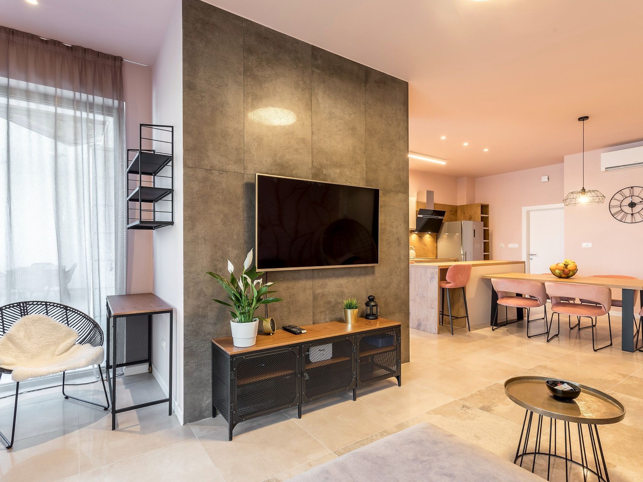 Luxus-Apartment mit Whirlpool-Drinnen