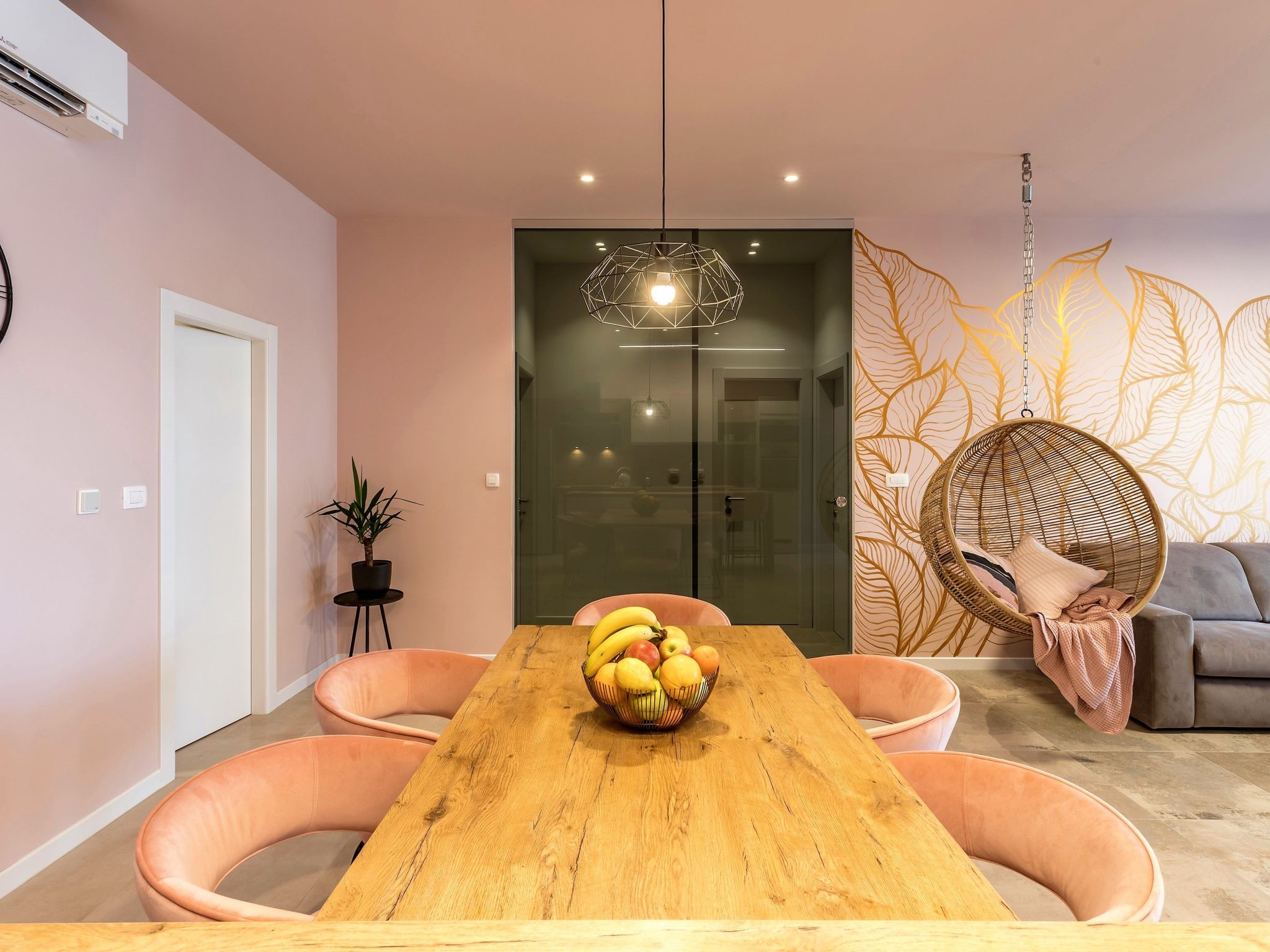 Luxus-Apartment mit Whirlpool-Drinnen