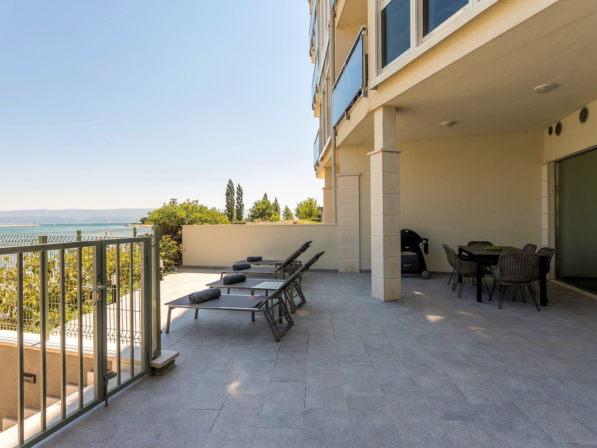 Luxus-Apartment mit Whirlpool-Drinnen