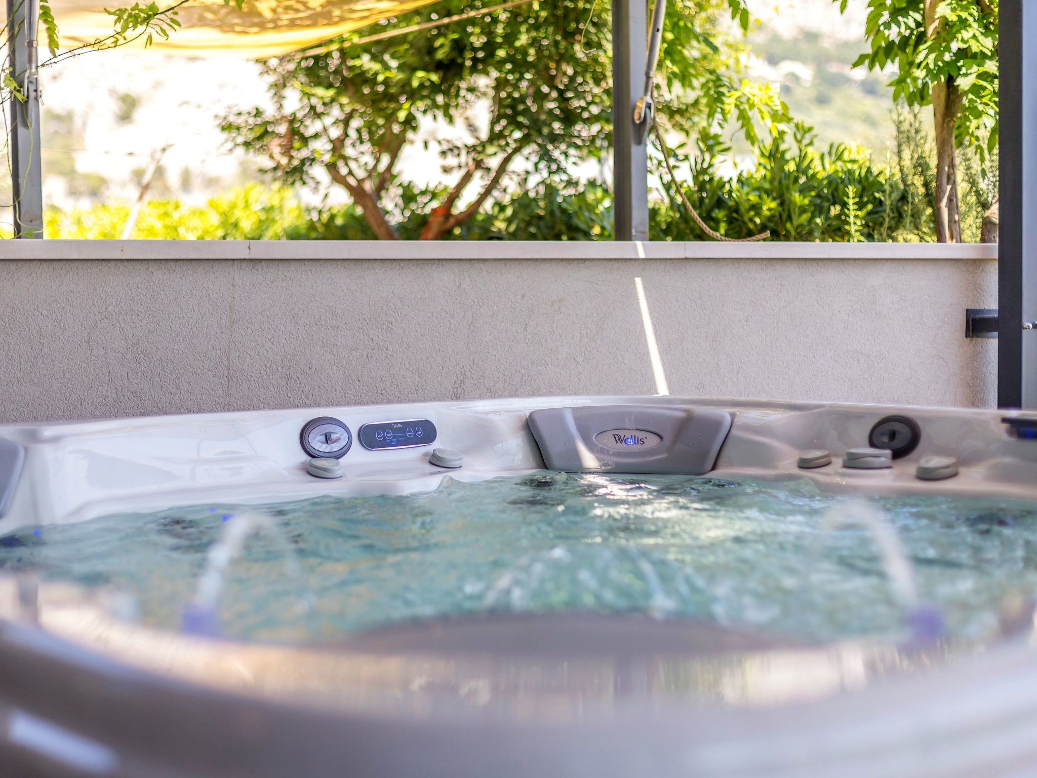 Luxus-Apartment mit Whirlpool-Drinnen