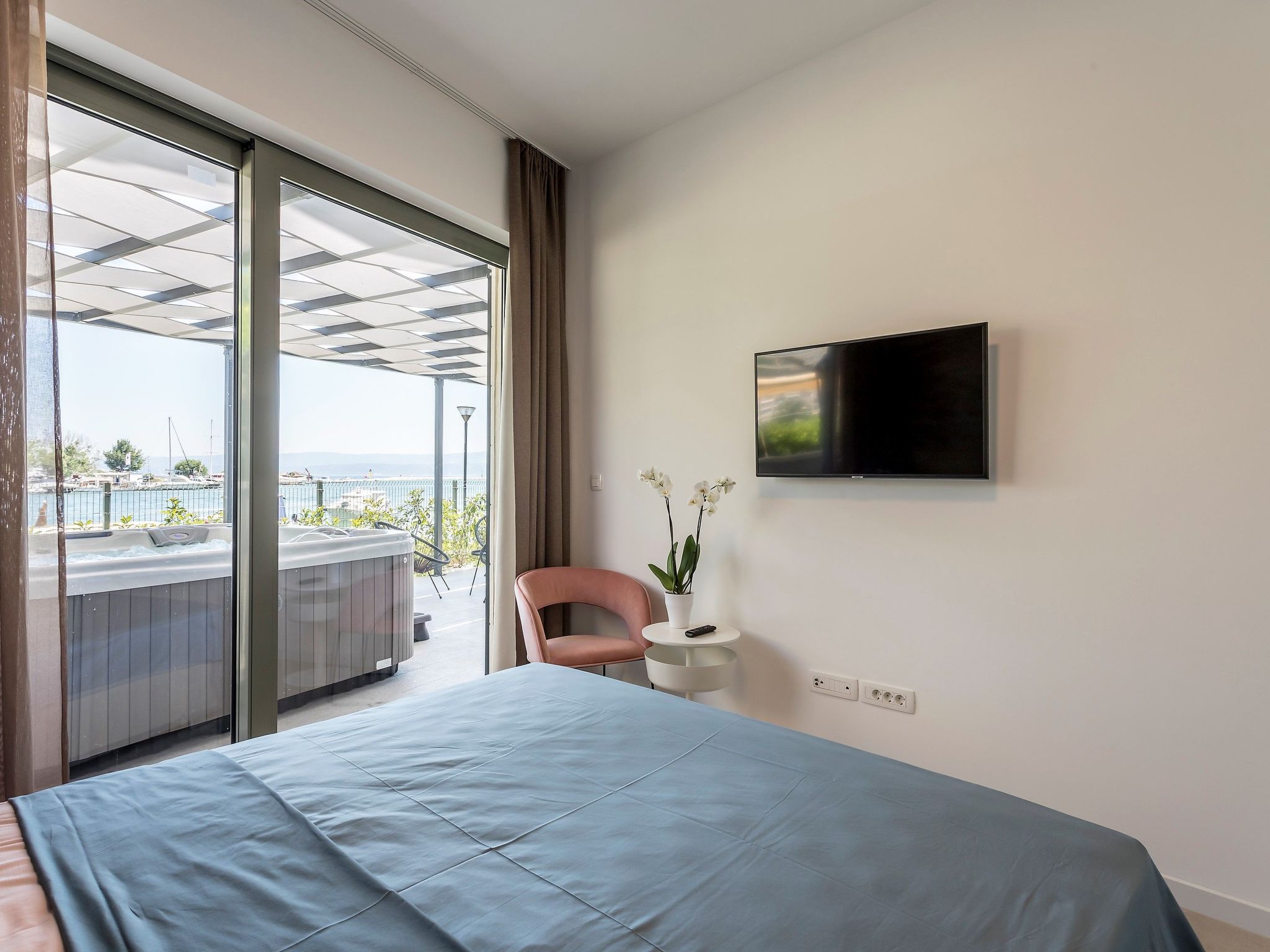 Luxus-Apartment mit Whirlpool-Drinnen