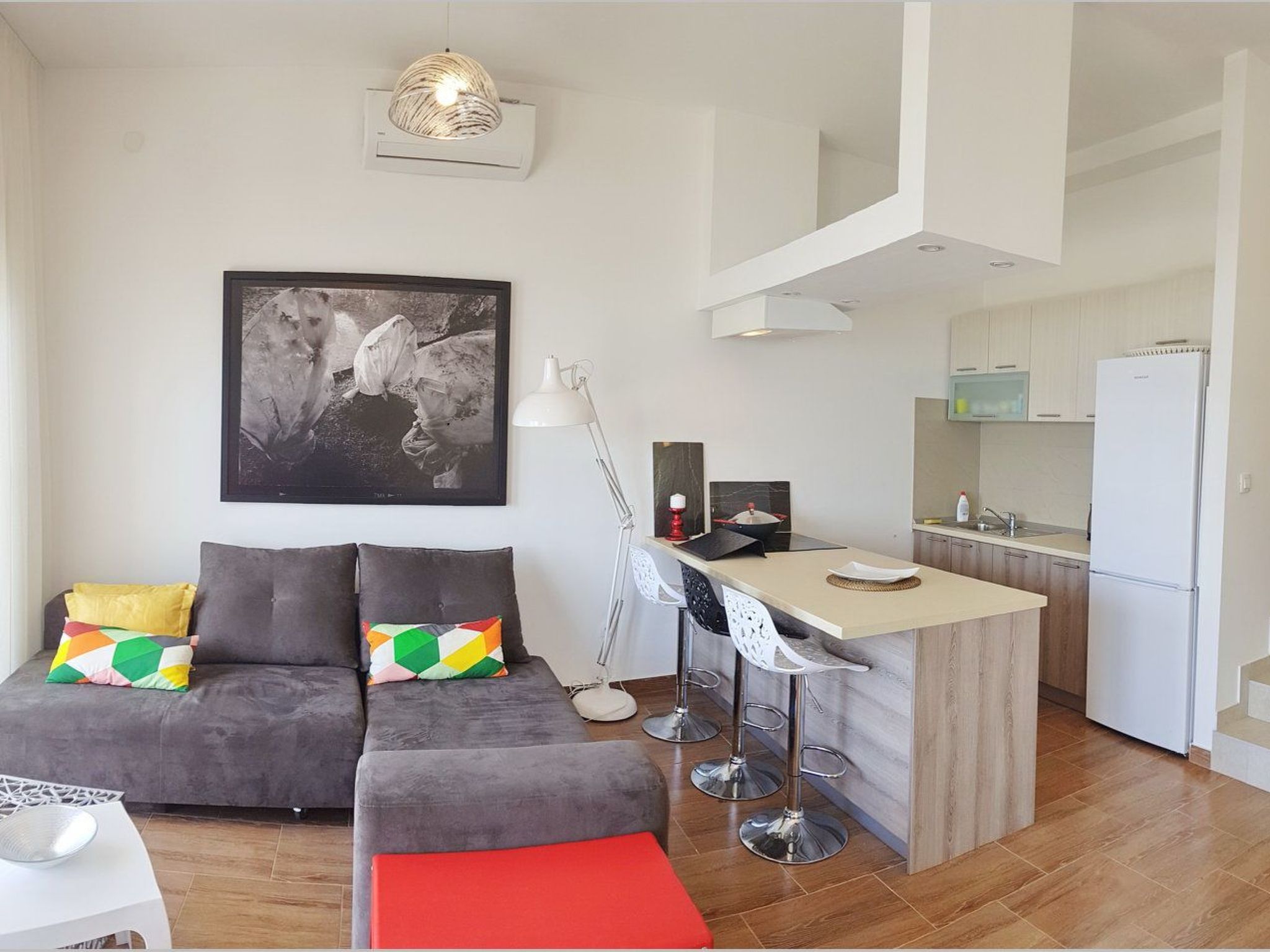 Ferienvilla mit Blick auf das Wasser-Binnen