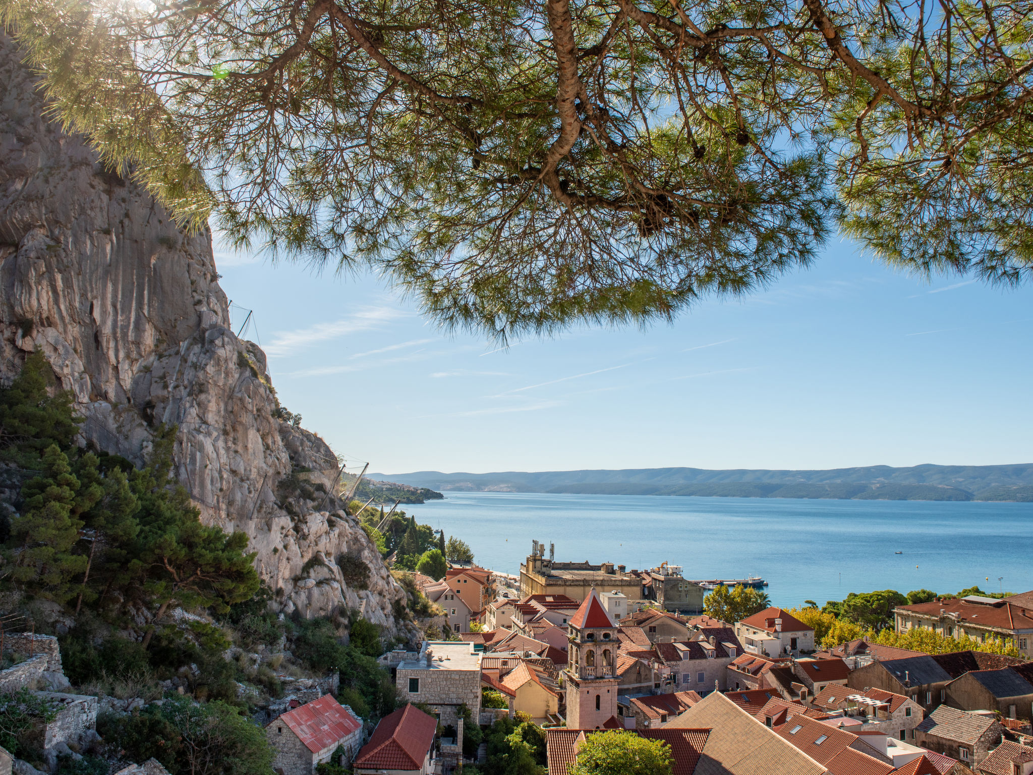 Komfortable Wohnung in Omiš mit Schönem Garten — View (1 of 11)