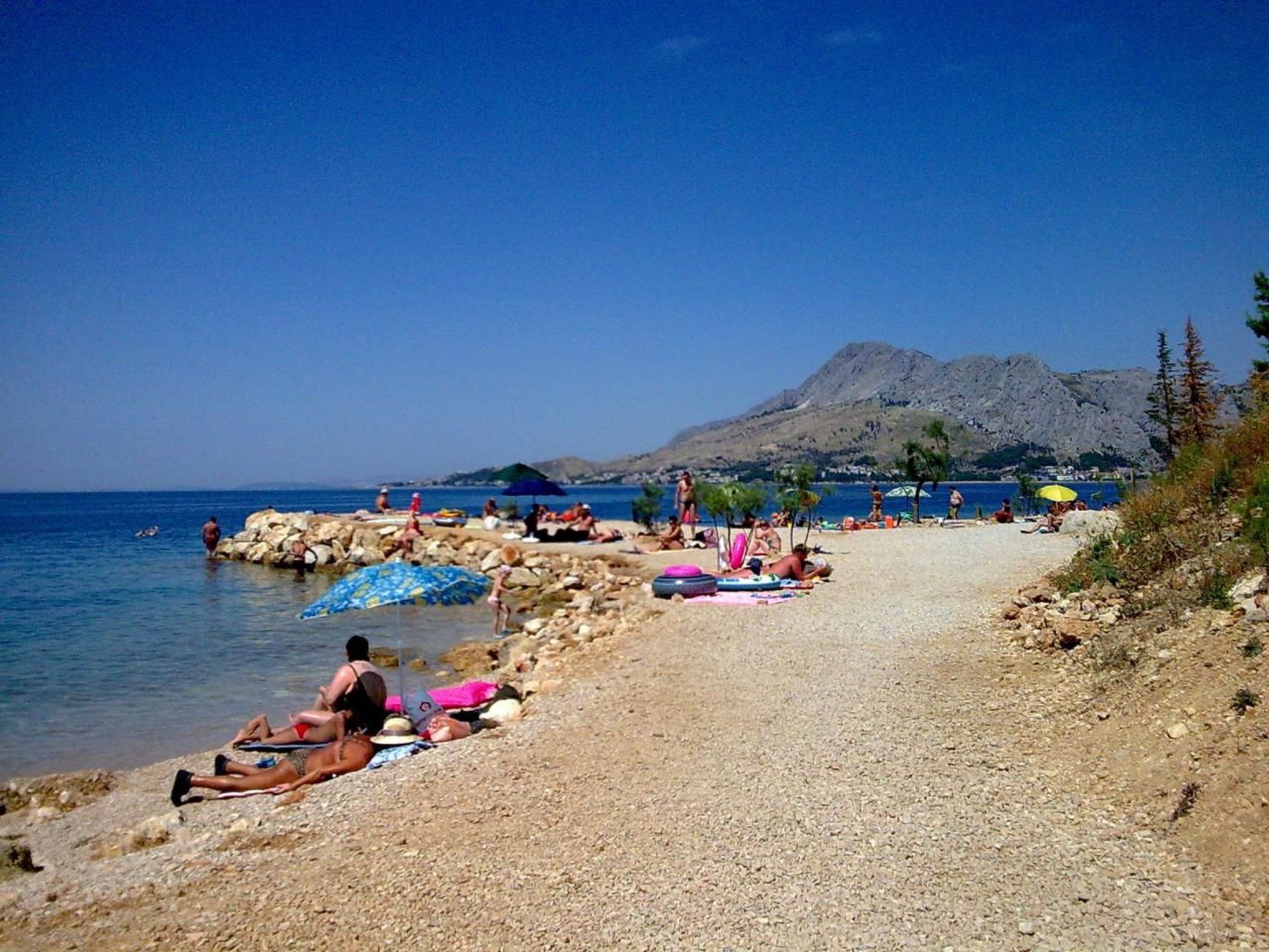 Komfortable Wohnung in Omiš mit Schönem Garten - Image 3