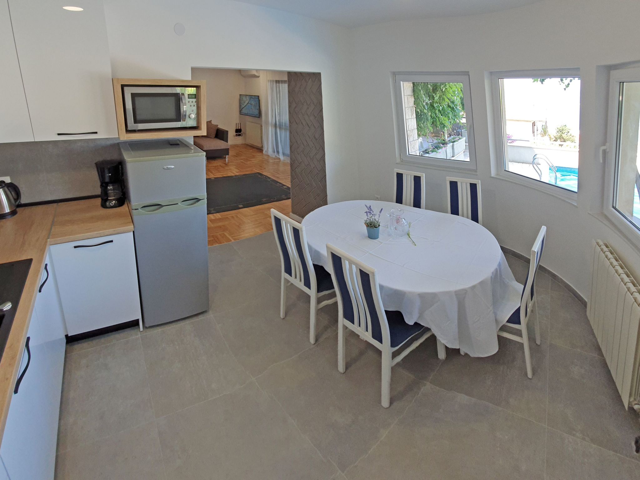 Geräumiges Ferienhaus in Omiš mit Privatem Pool-Inside