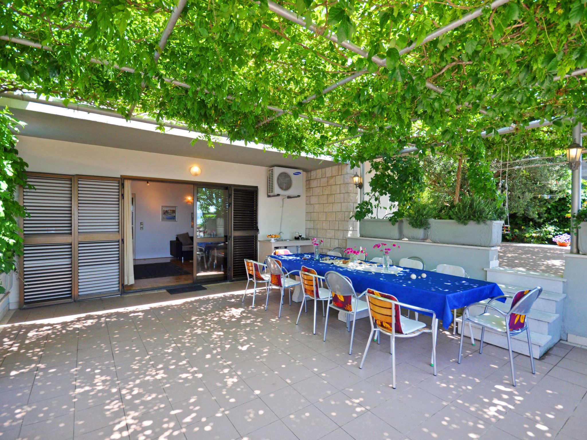 Geräumiges Ferienhaus in Omiš mit Privatem Pool-Inside