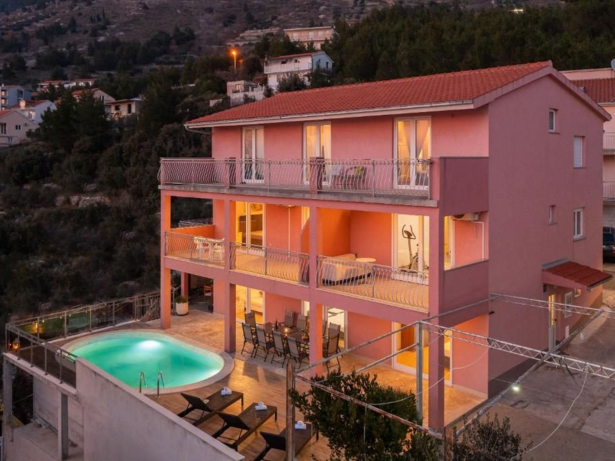 Für 12 Personen in Stanići, Dalmatien (Mitteldalmatien)-Binnen