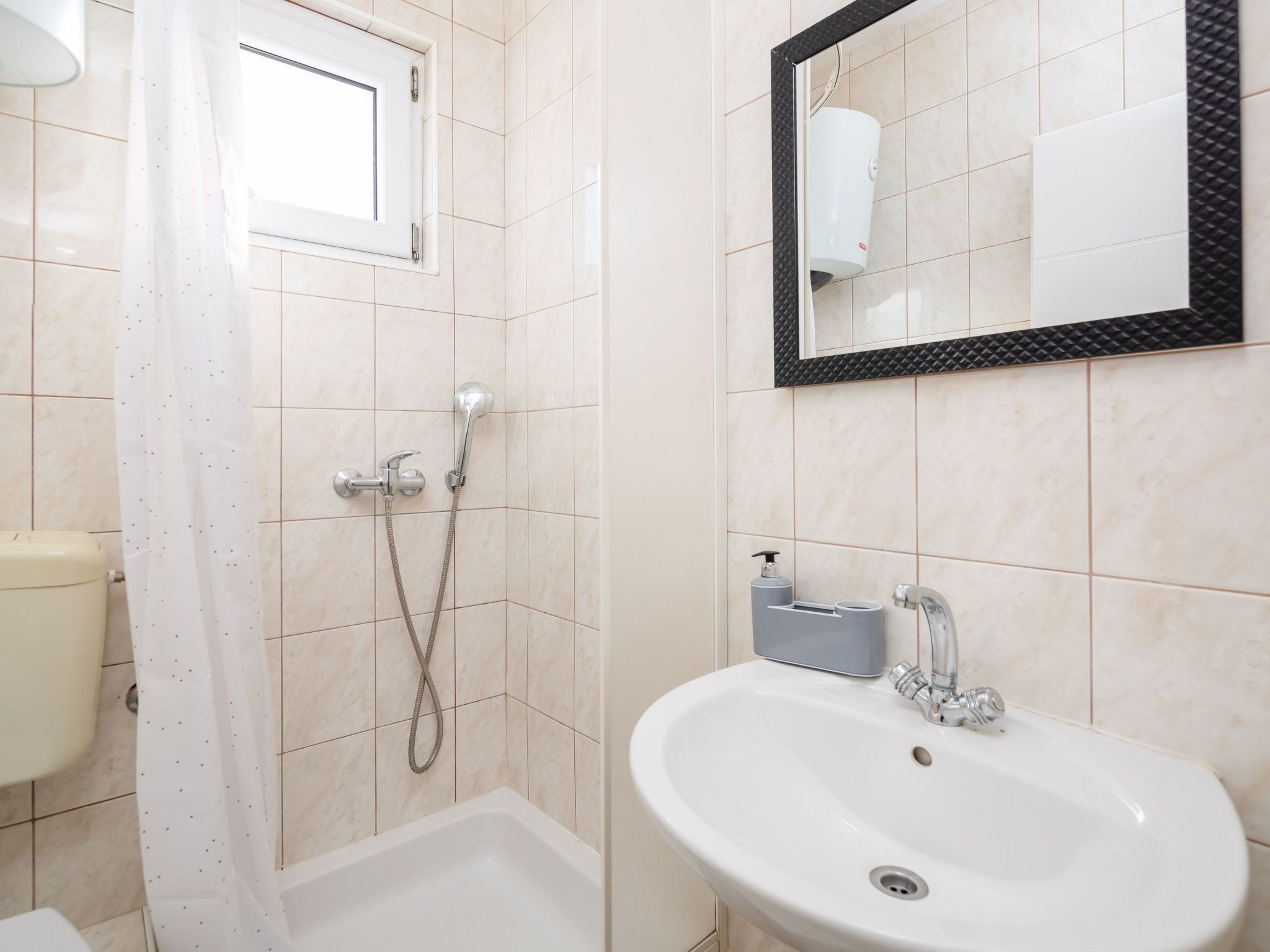 Für 12 Personen in Stanići, Dalmatien (Mitteldalmatien)-Binnen