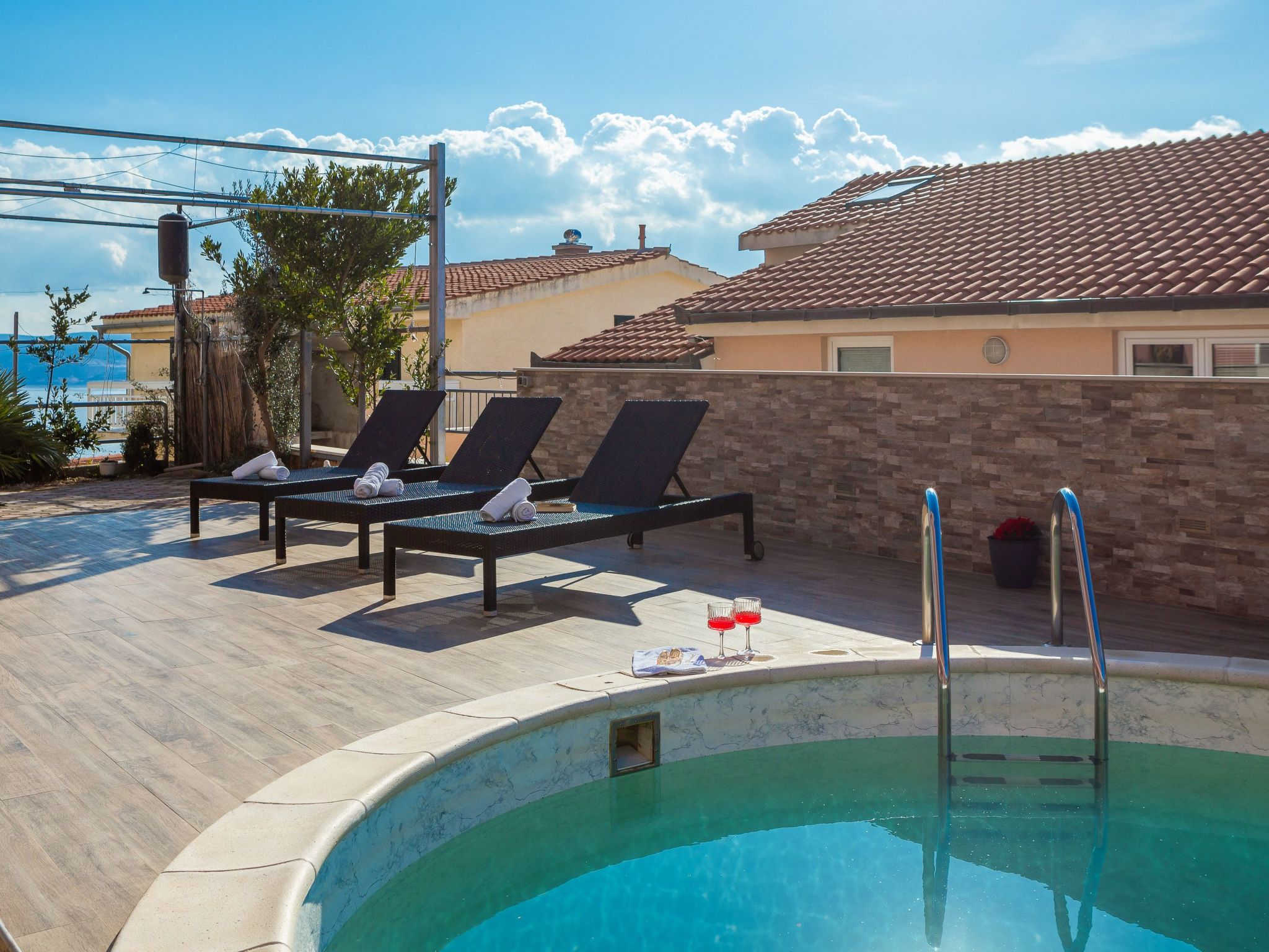 Für 12 Personen in Stanići, Dalmatien (Mitteldalmatien)-Binnen