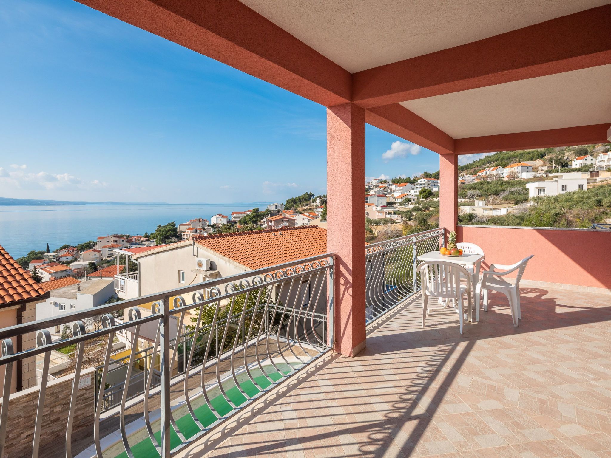 Für 12 Personen in Stanići, Dalmatien (Mitteldalmatien)-Binnen