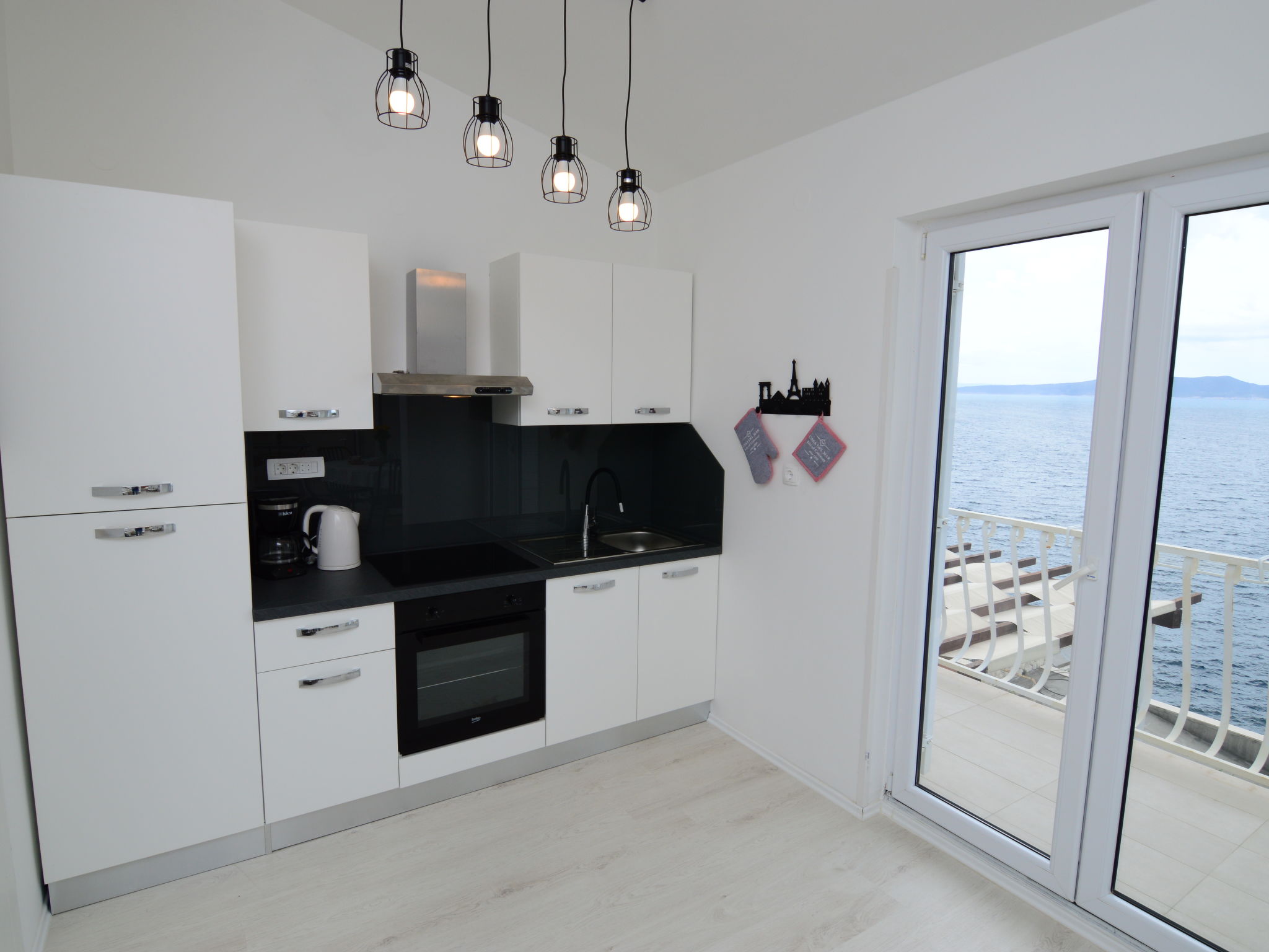 Appartement Mirela in Pisak: Zee & strand op slechts 50 meter - foto 5