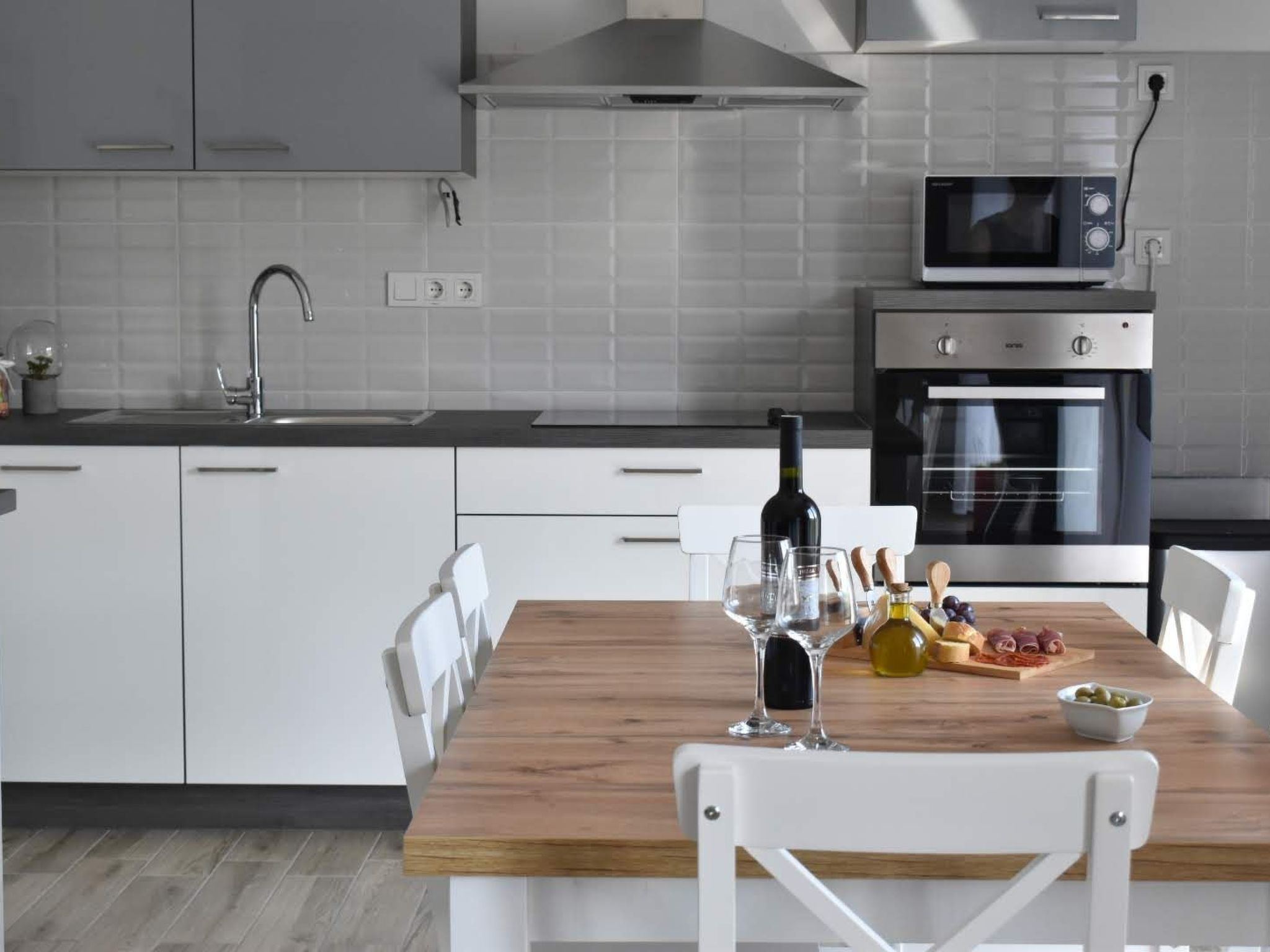 Für 8 Personen ca. 120 m² in Dubrava, Dalmatien (Gespanschaft Split-Dalmat-Inside