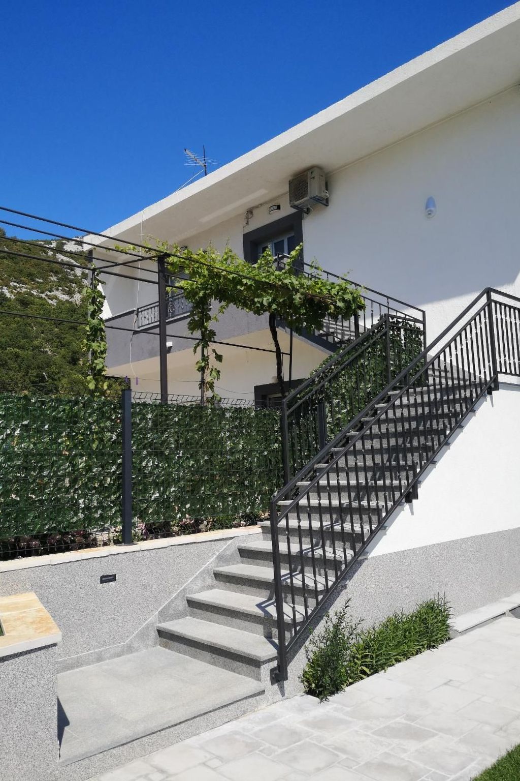 Für 8 Personen ca. 120 m² in Dubrava, Dalmatien (Gespanschaft Split-Dalmat-Inside