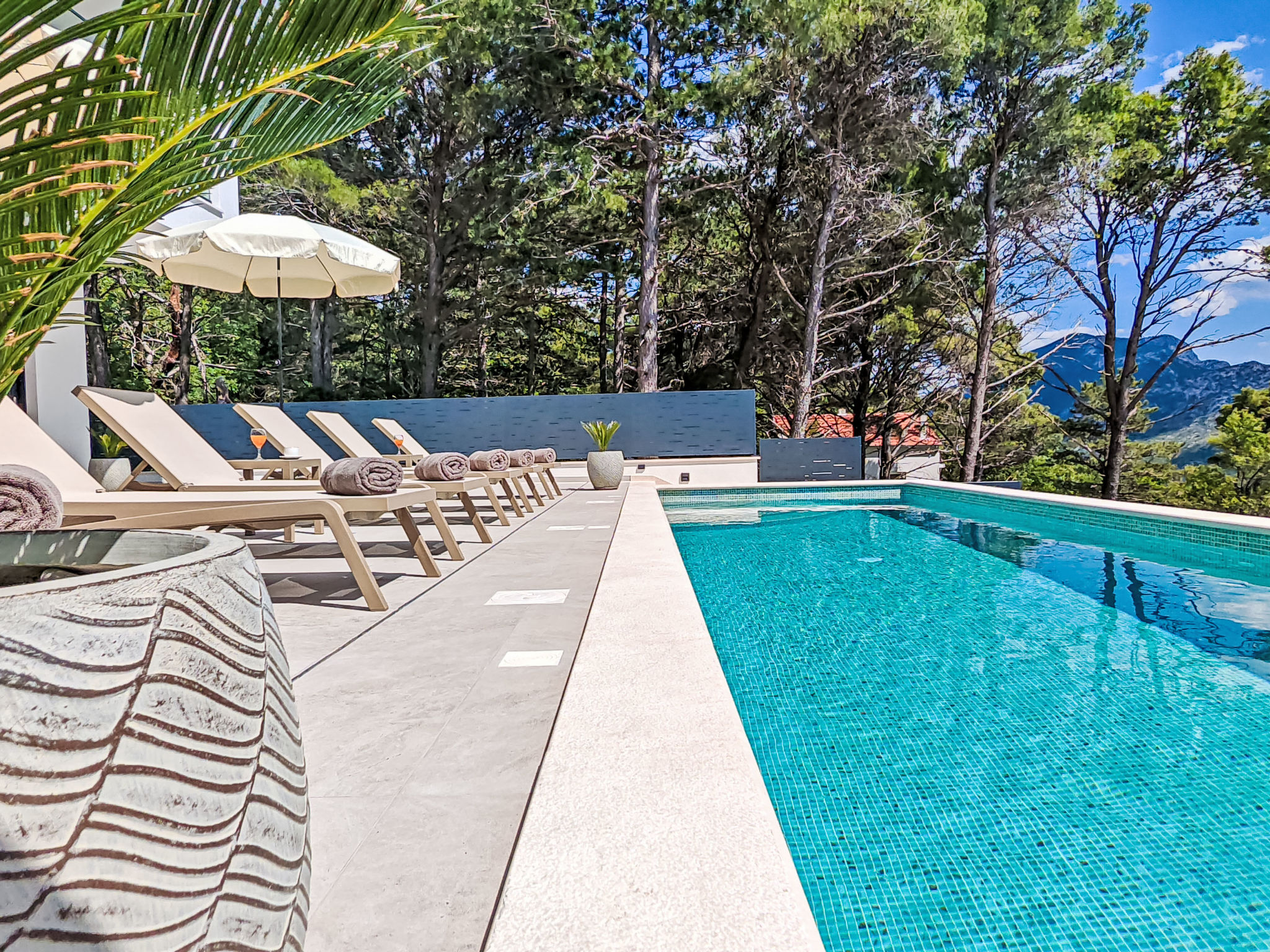 Maria – Heated Pool