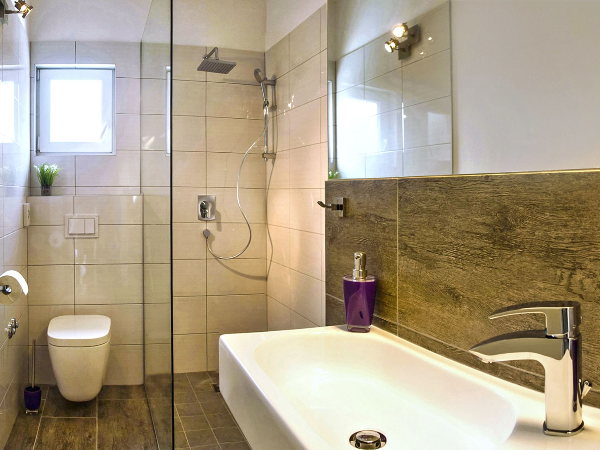 Villa Mosor mit beheiztem Salzwasserpool und Sauna-Drinnen