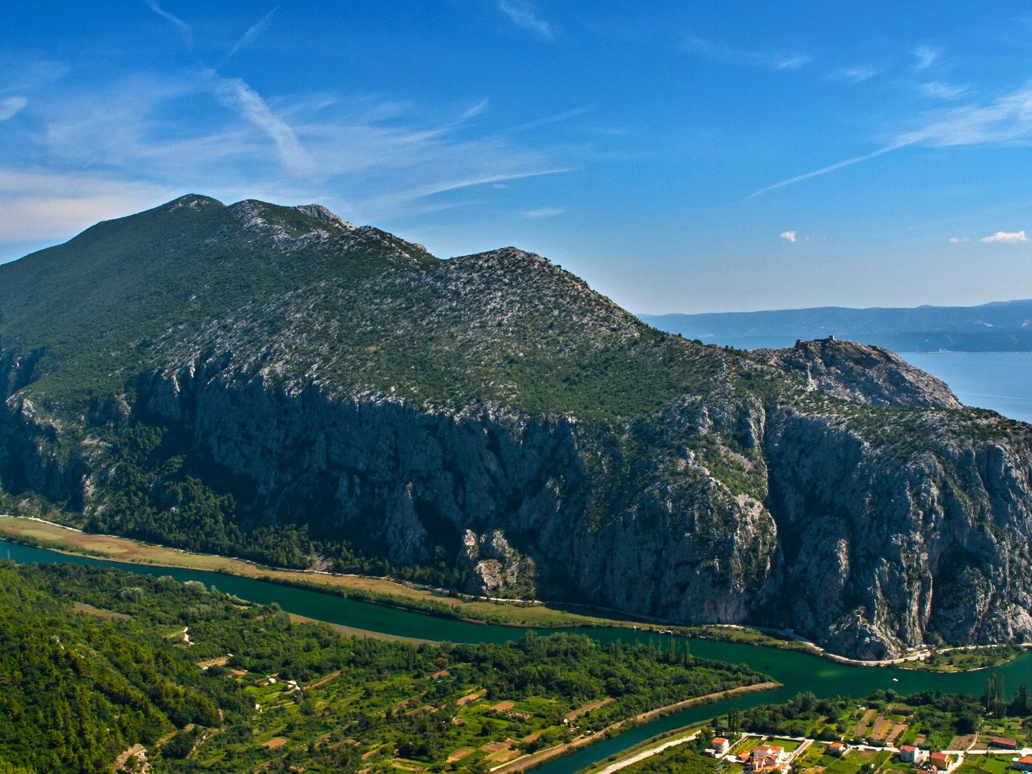 Villa Mosor mit beheiztem Salzwasserpool und Sauna-Drinnen