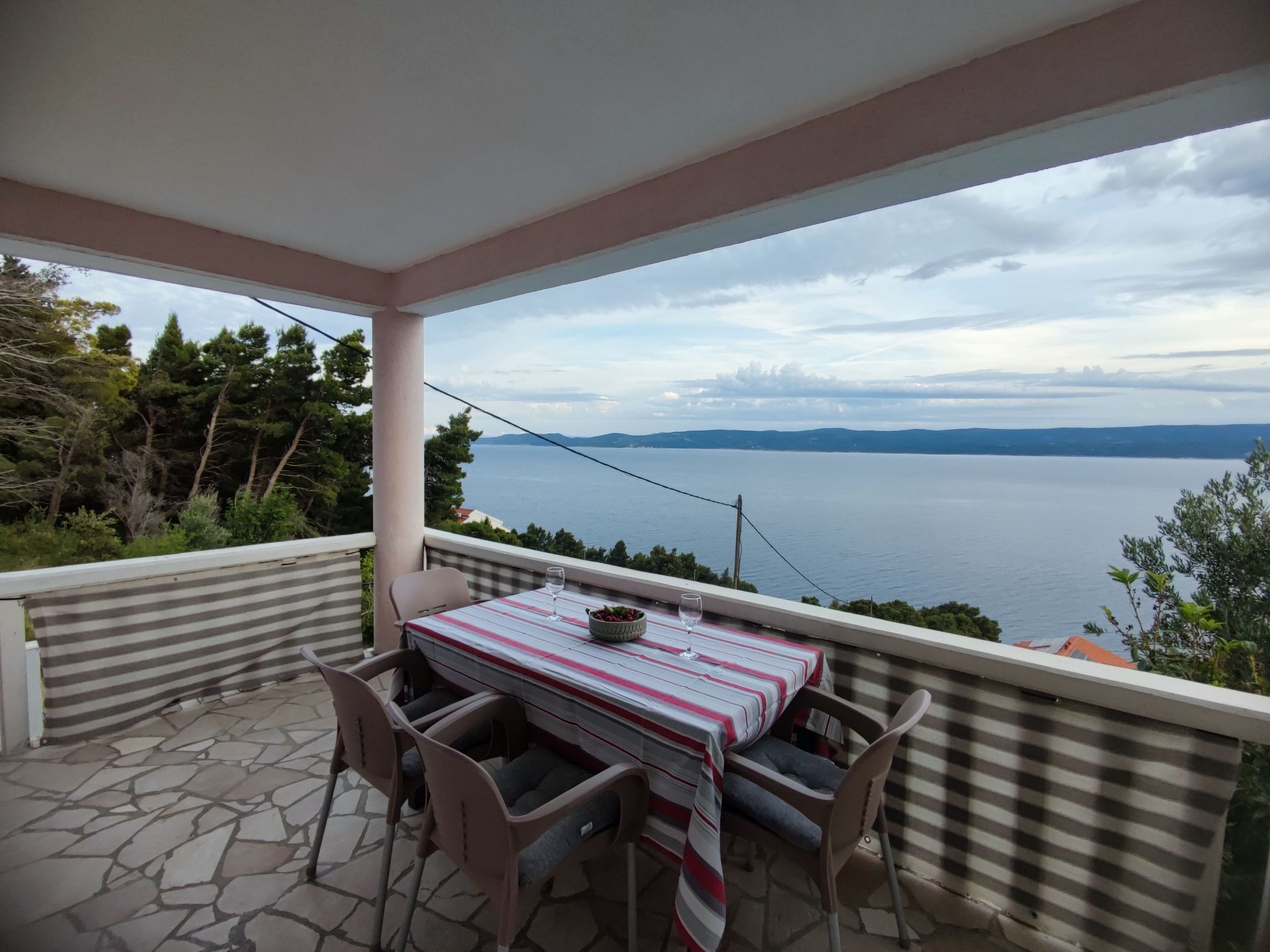 Mit zwei Schlafzimmern und Pool-Image-tags.info