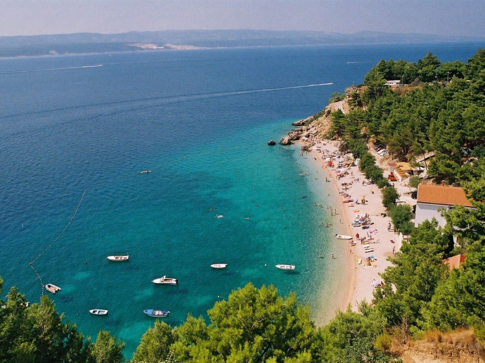 Mit zwei Schlafzimmern und Pool-Image-tags.info