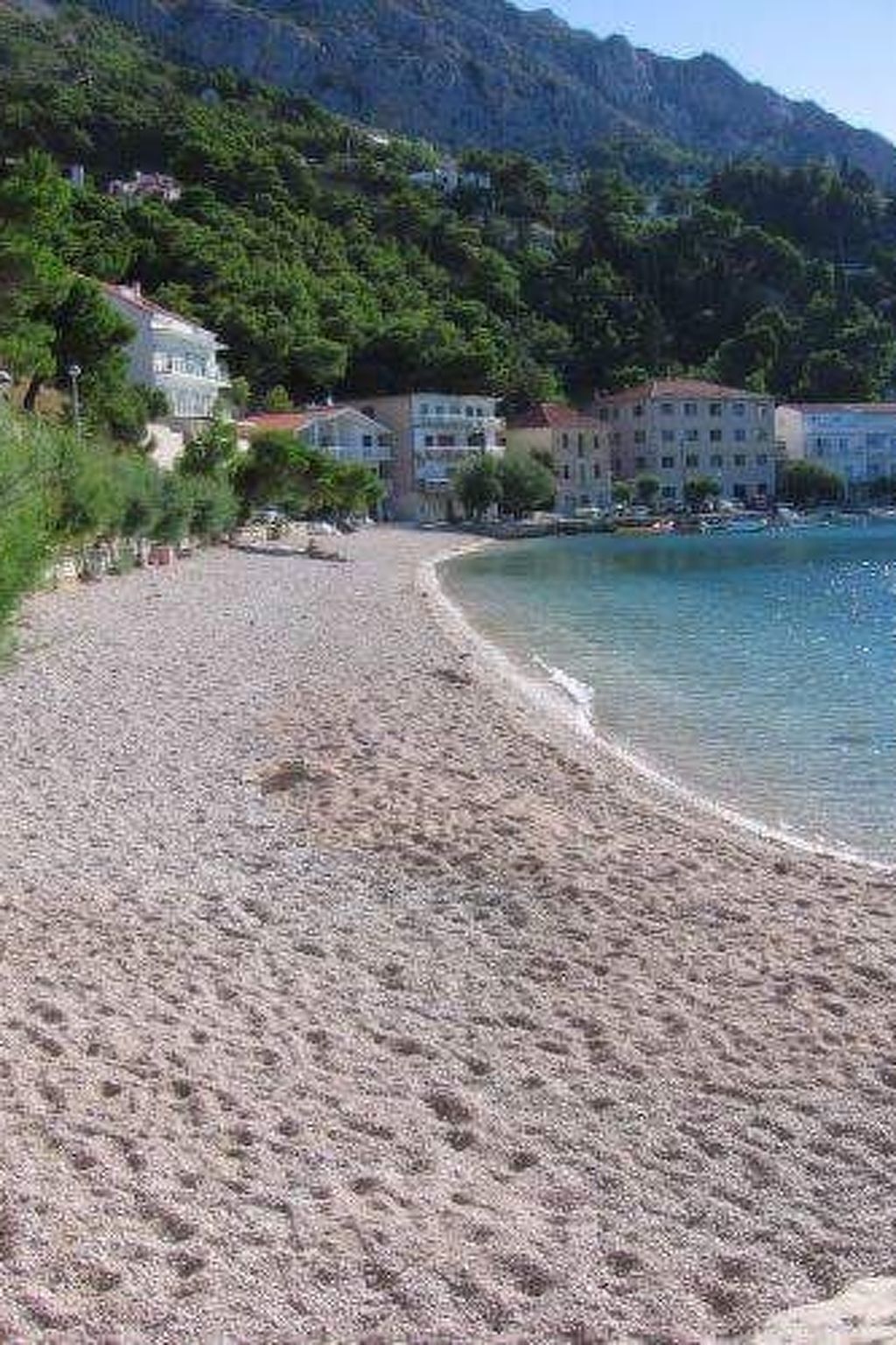 Mit zwei Schlafzimmern und Pool-Image-tags.info