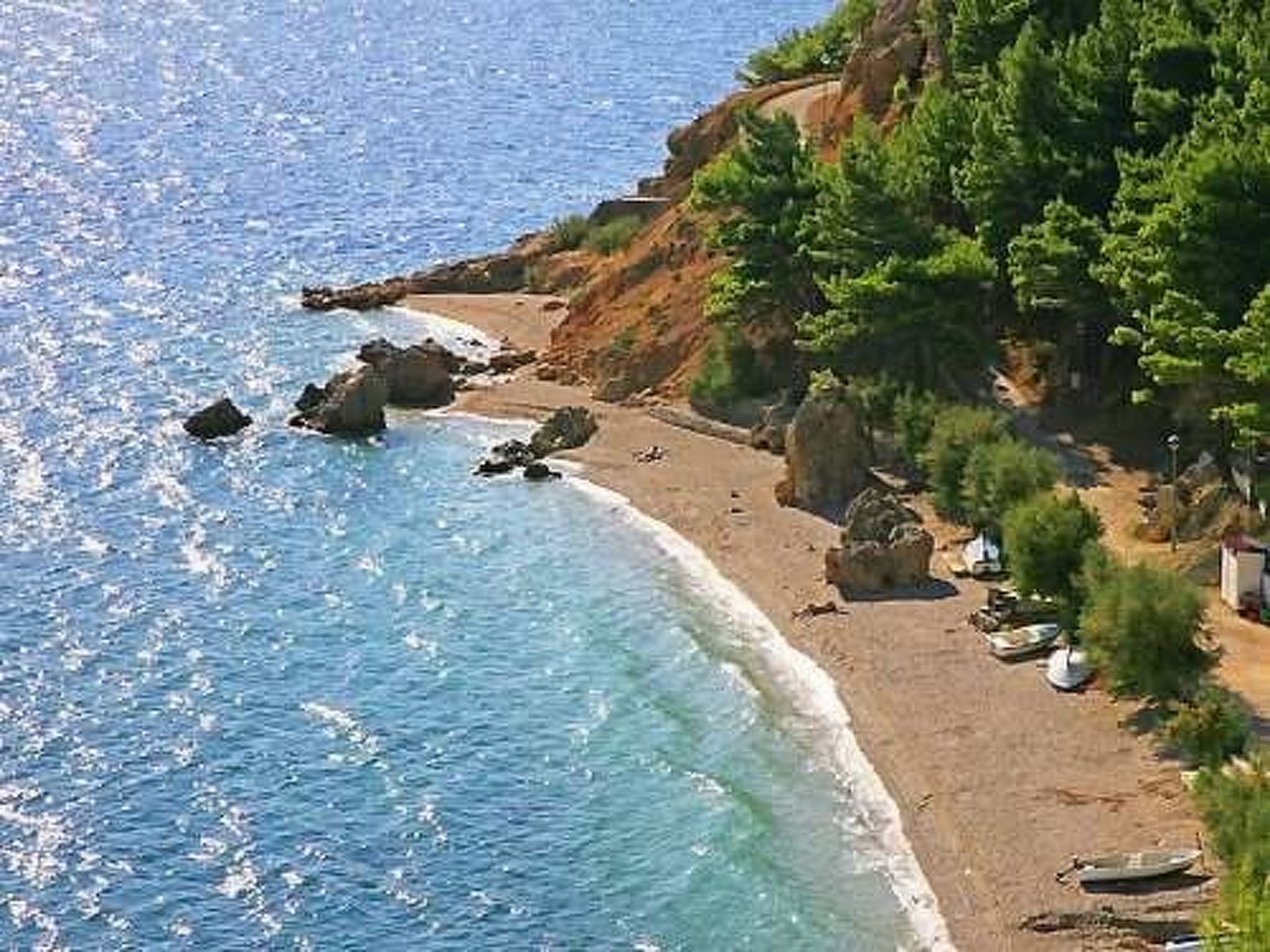 Mit zwei Schlafzimmern und Pool-Image-tags.info