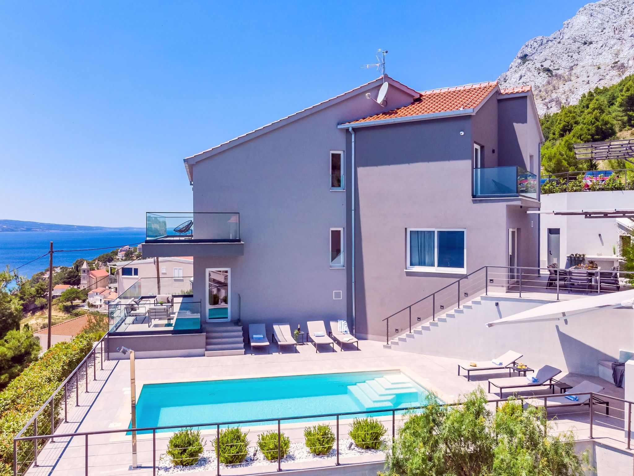 In Mimice mit tollem Pool und Meerblick-Dedans