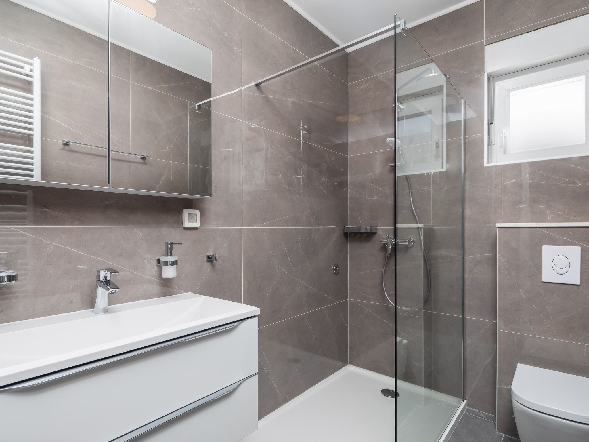 Villa am Strand - Privater beheizter Pool-Dedans