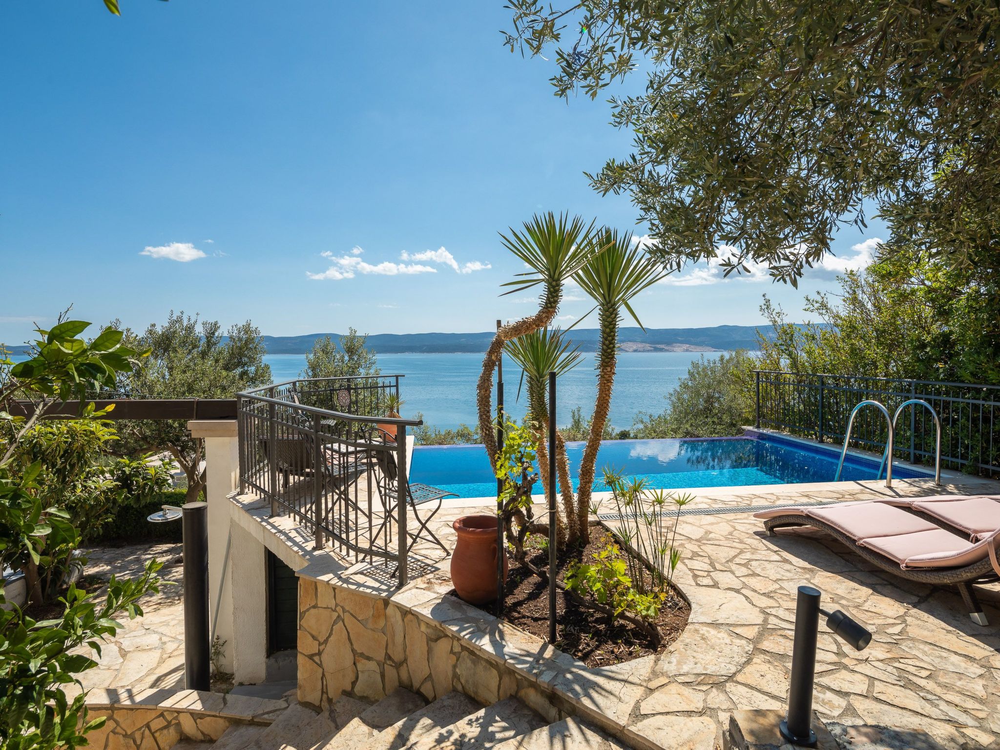 Ferienanlage Mirabella-Drinnen