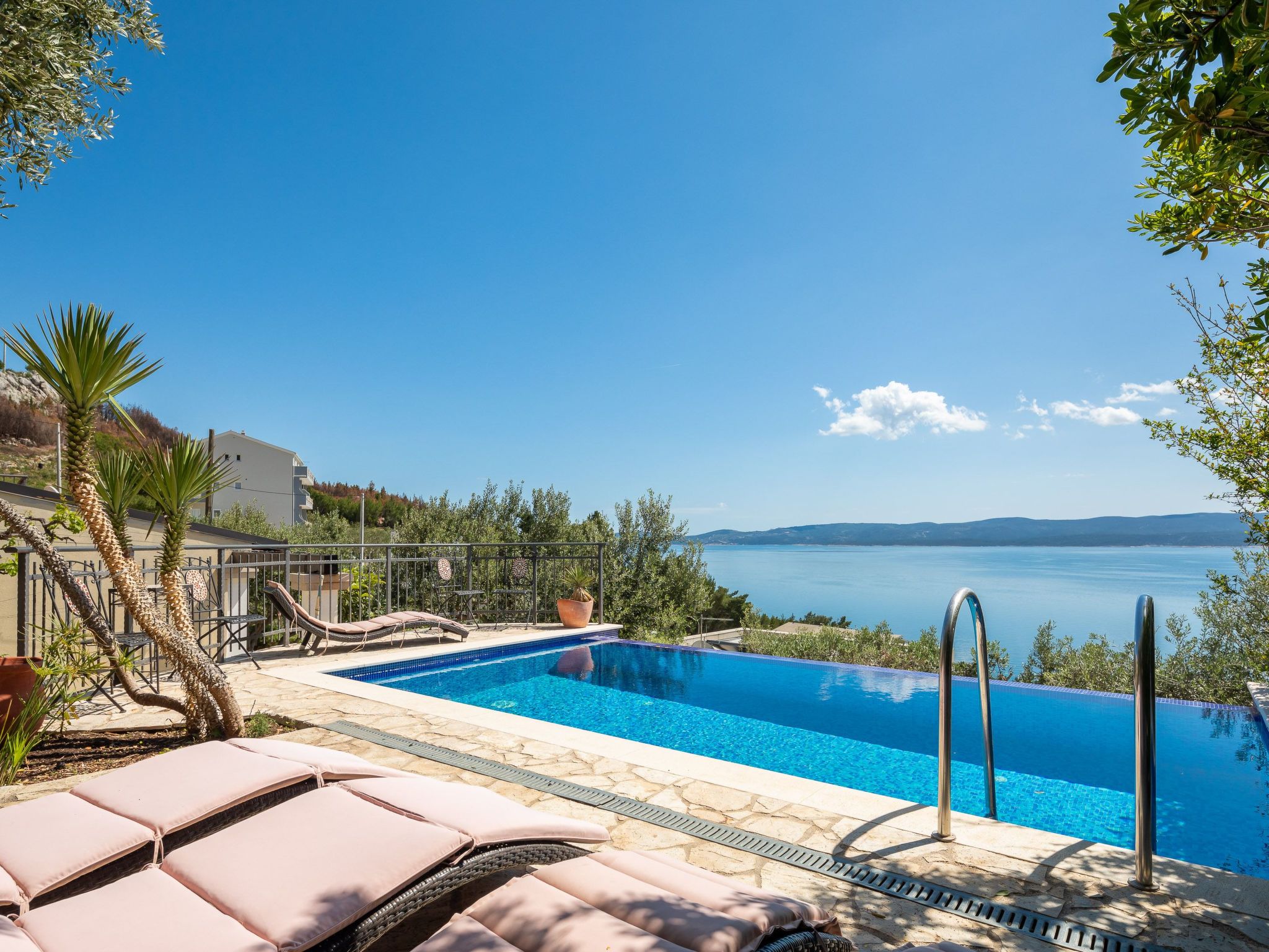 Ferienanlage Mirabella-Drinnen