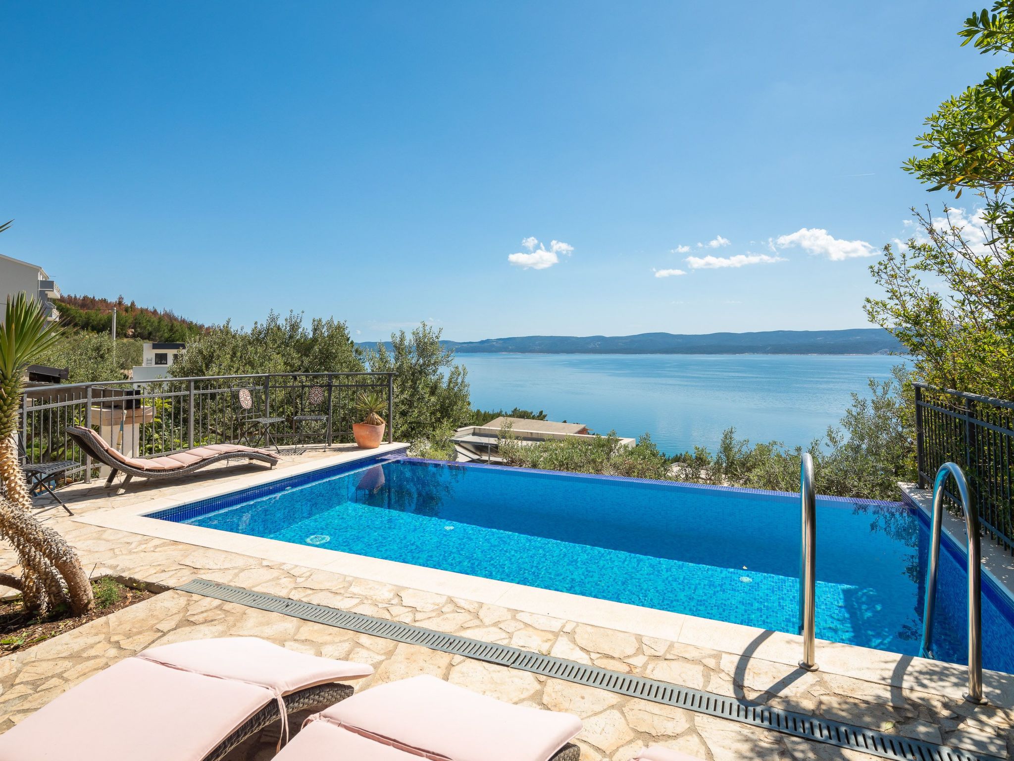 Ferienanlage Mirabella-Drinnen