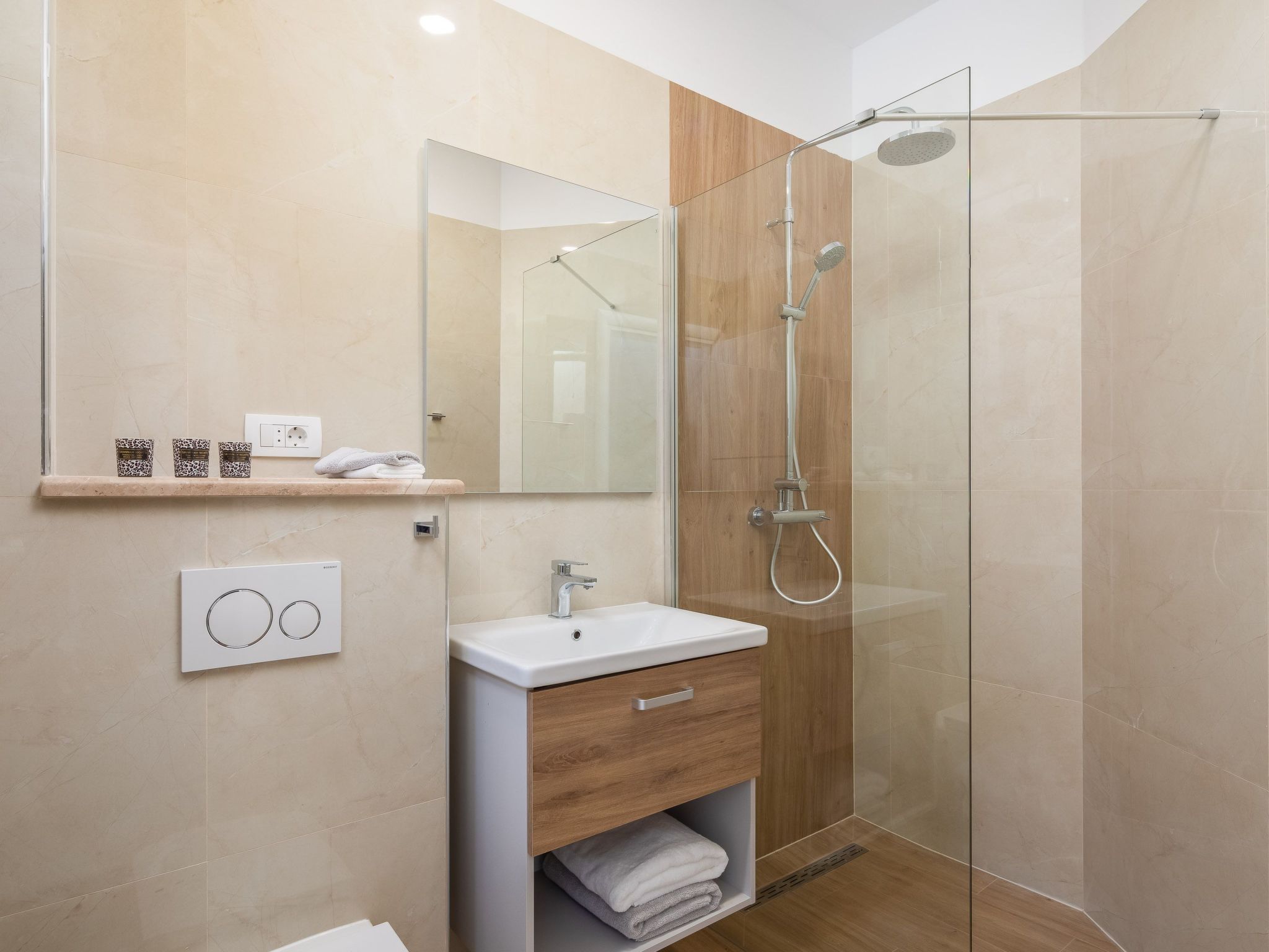 Stylisches Haus für 8 Personen und 4 Kinder-Binnen