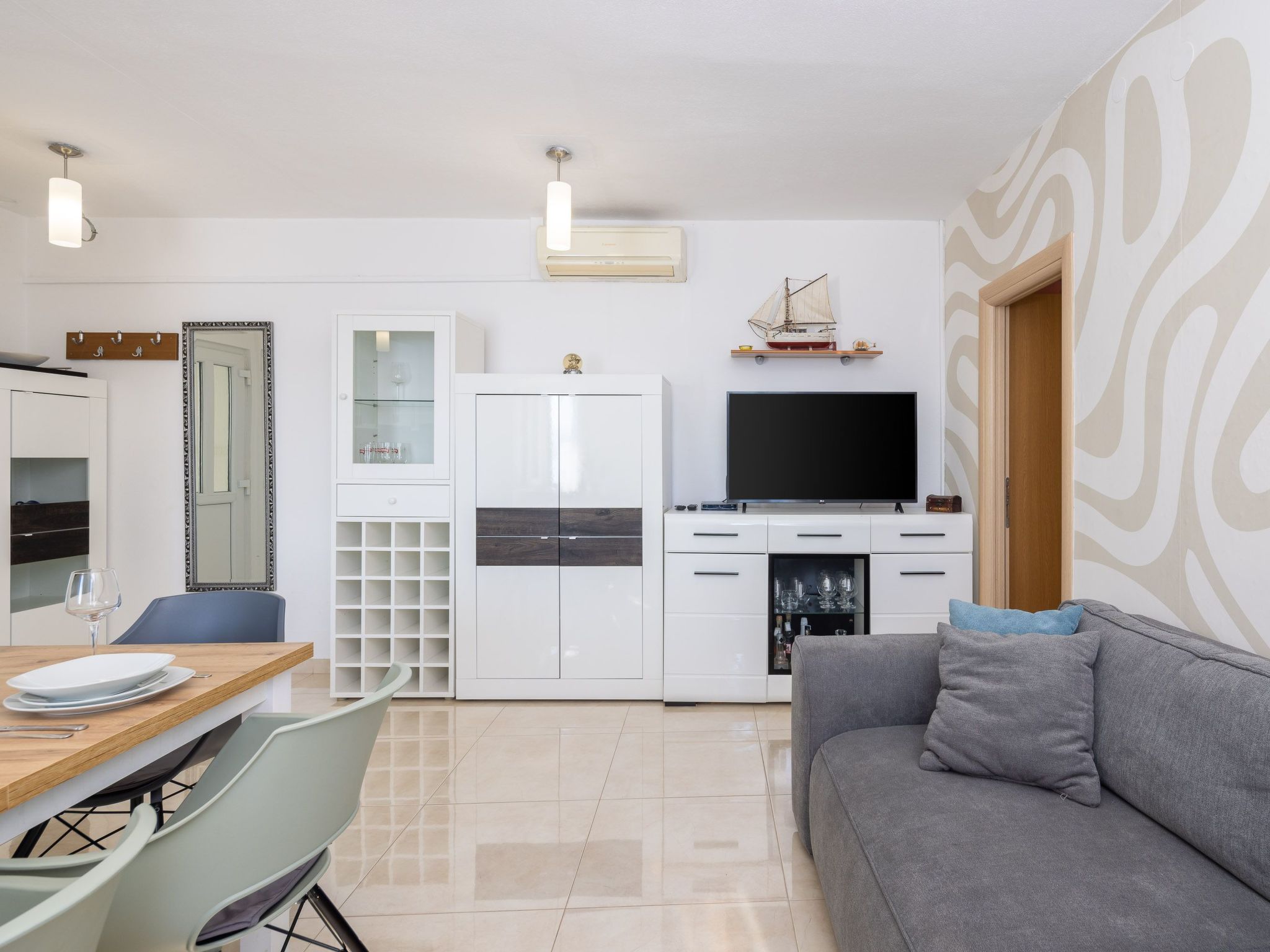 Villa Sandra - Privater Pool-Binnen