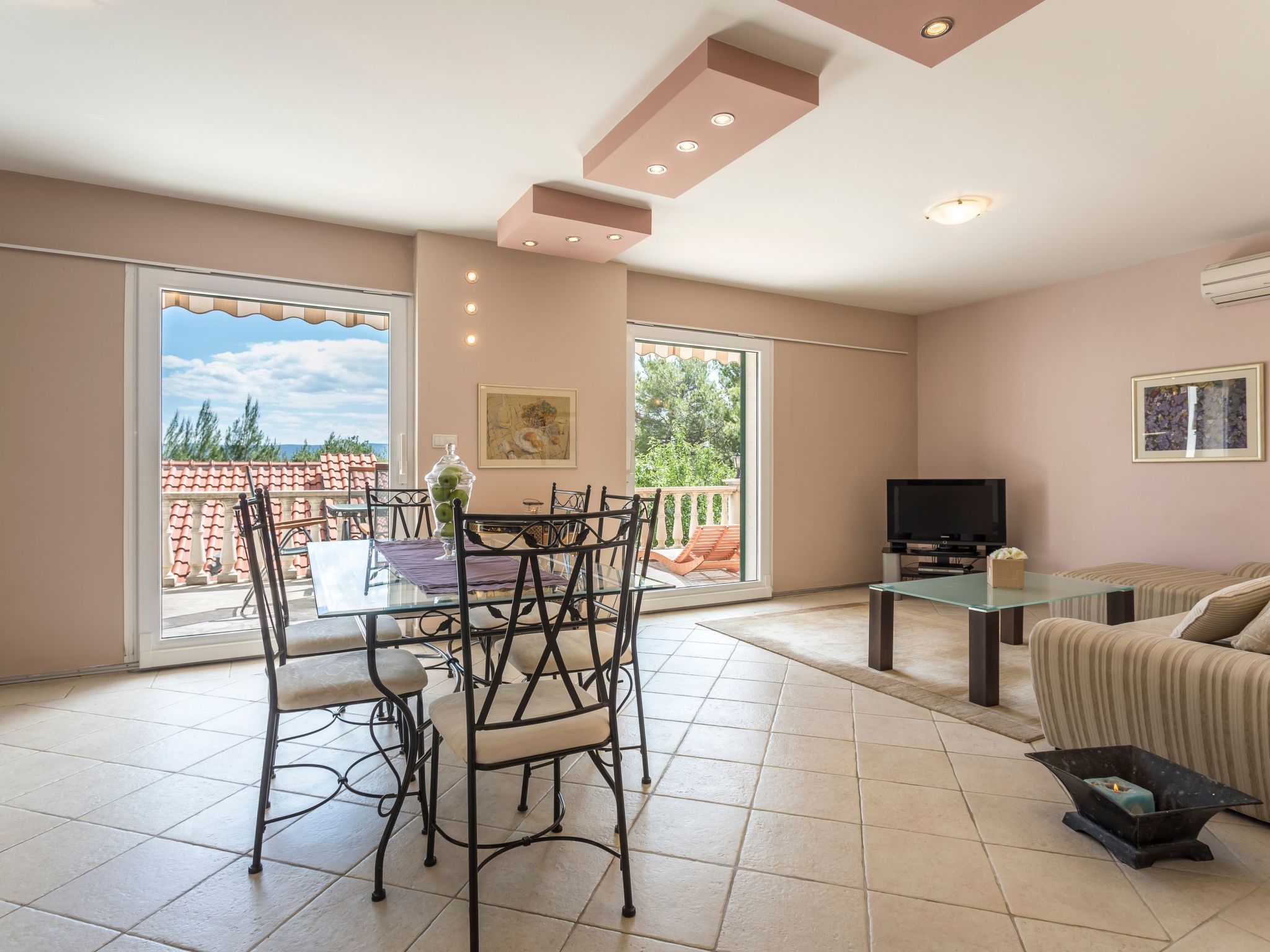 Mit Balkon und Terrasse sowie Meerblick-Image-tags.info