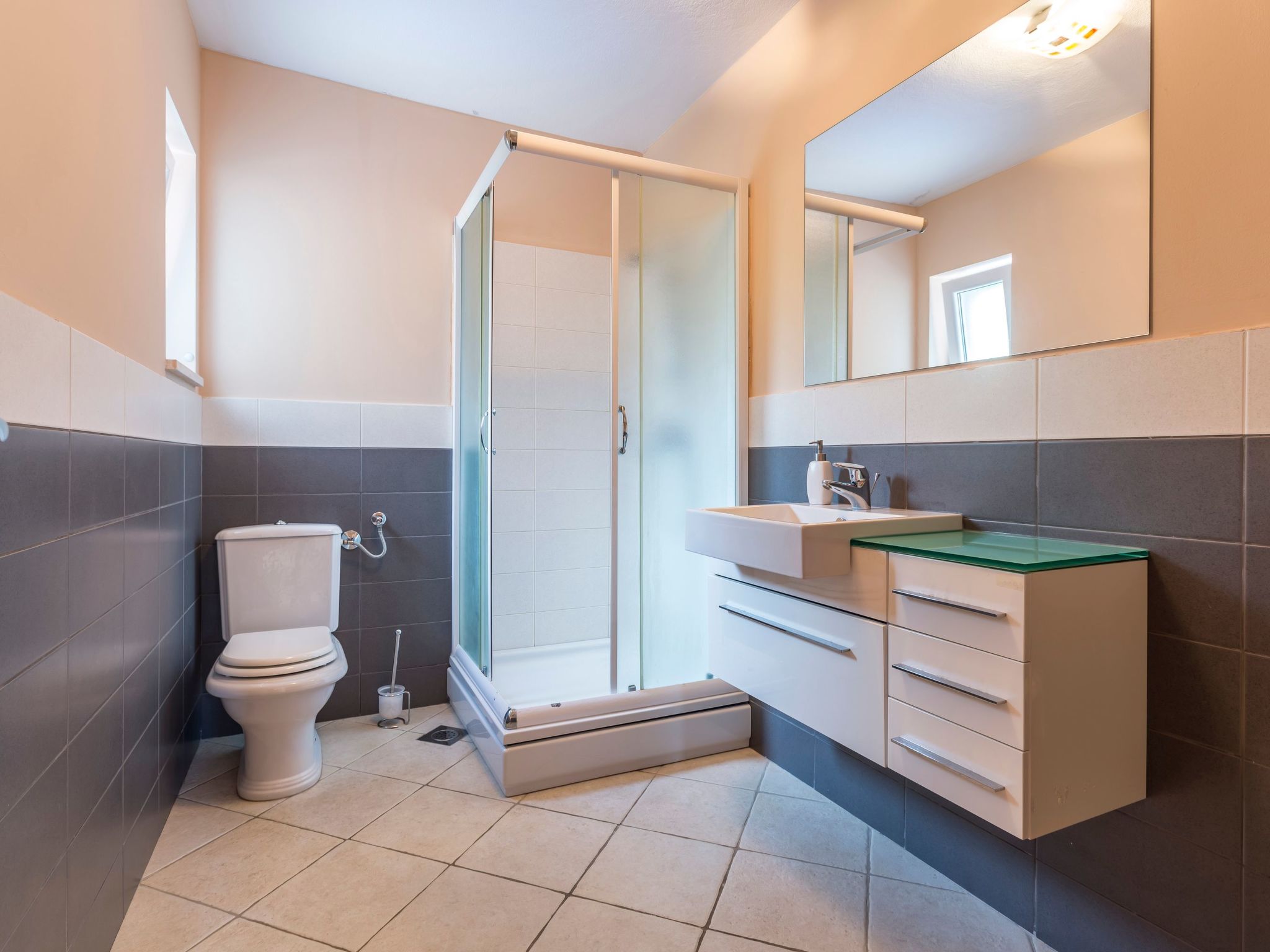 Mit Balkon und Terrasse sowie Meerblick-Image-tags.info