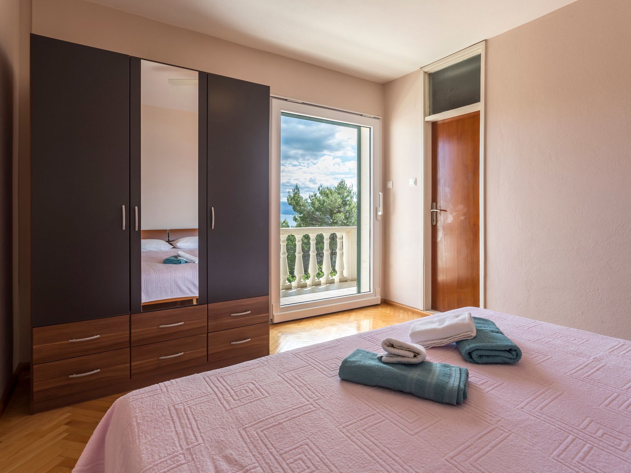 Mit Balkon und Terrasse sowie Meerblick-Image-tags.info