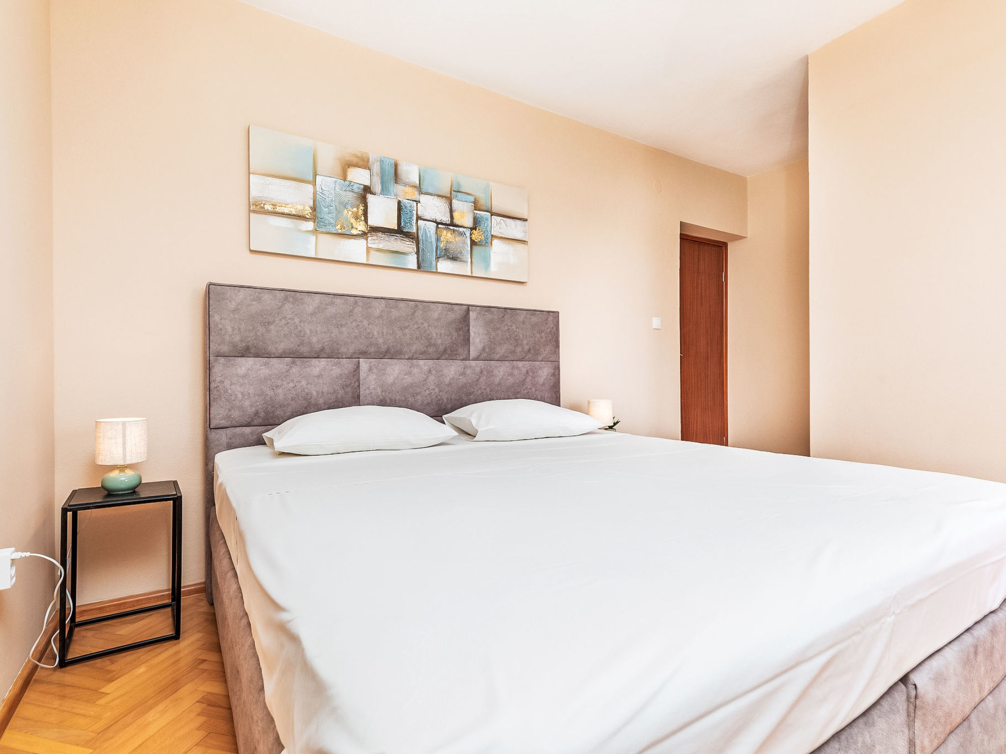 Vrijstaande villa met privézwembad, op 100 meter van zee en meer in Medići - foto 9
