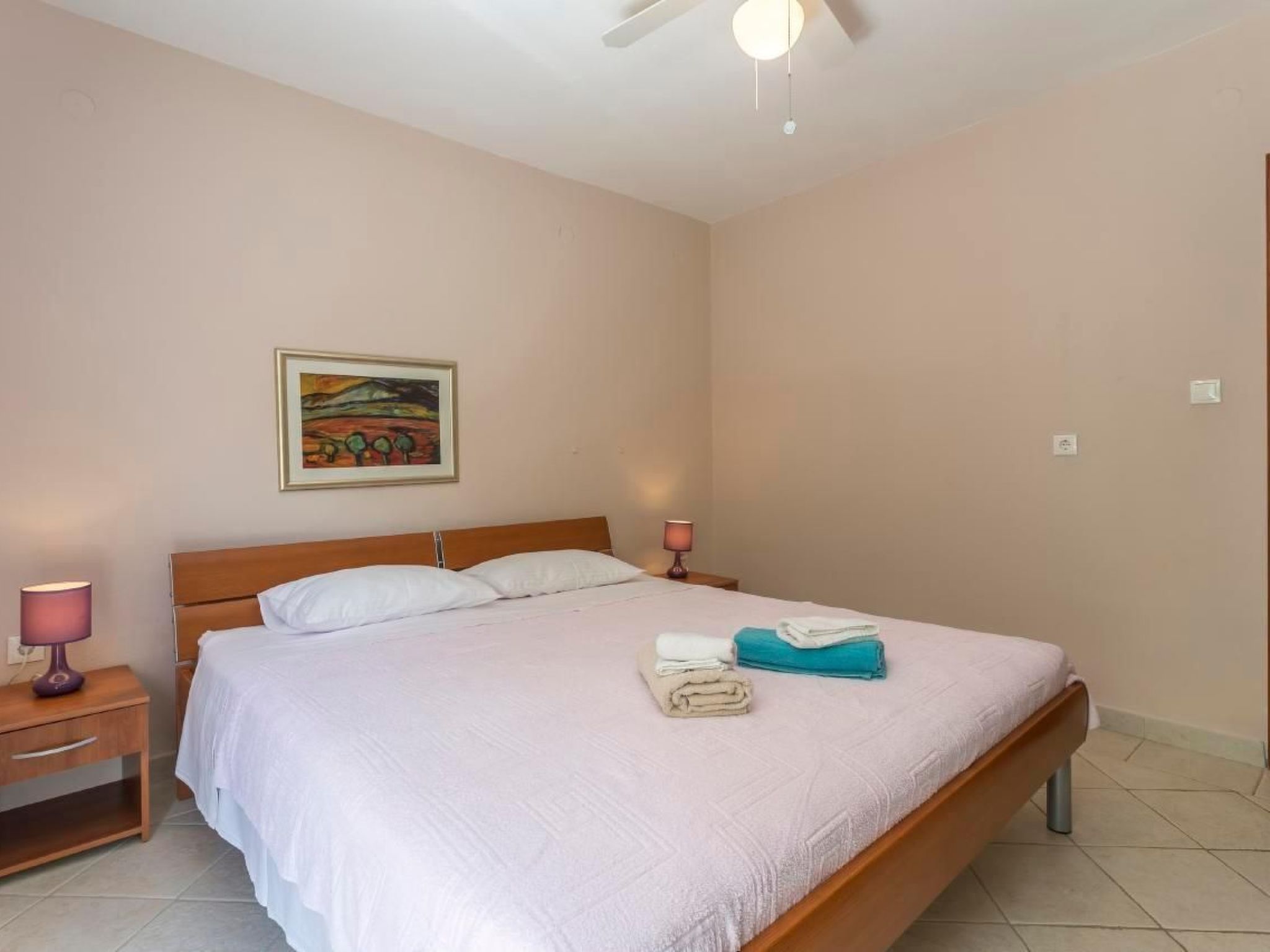 Charmantes Ferienhaus in Medići mit Privatem Pool-Dedans