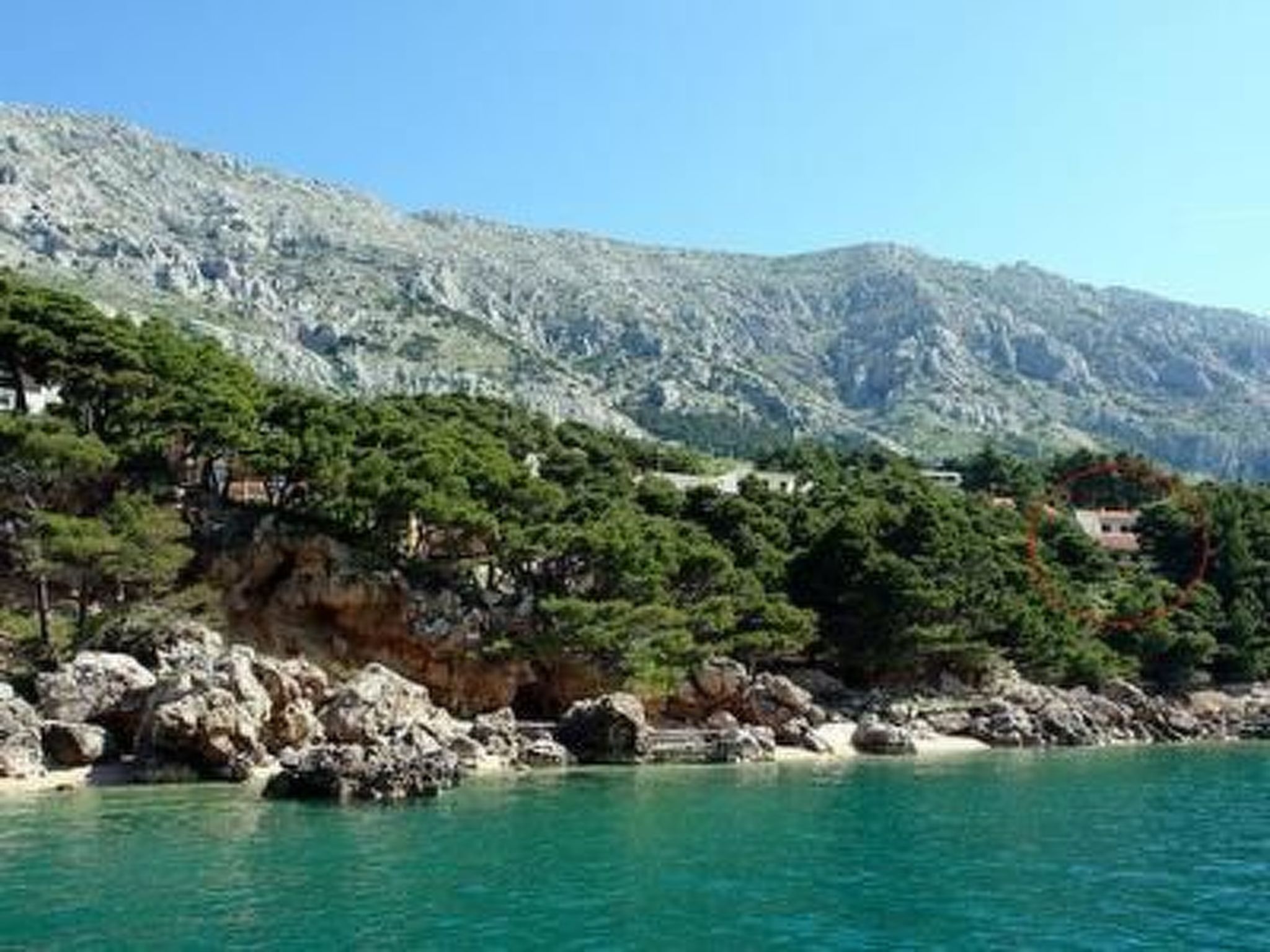 Charmantes Ferienhaus in Medići mit Privatem Pool-Dedans