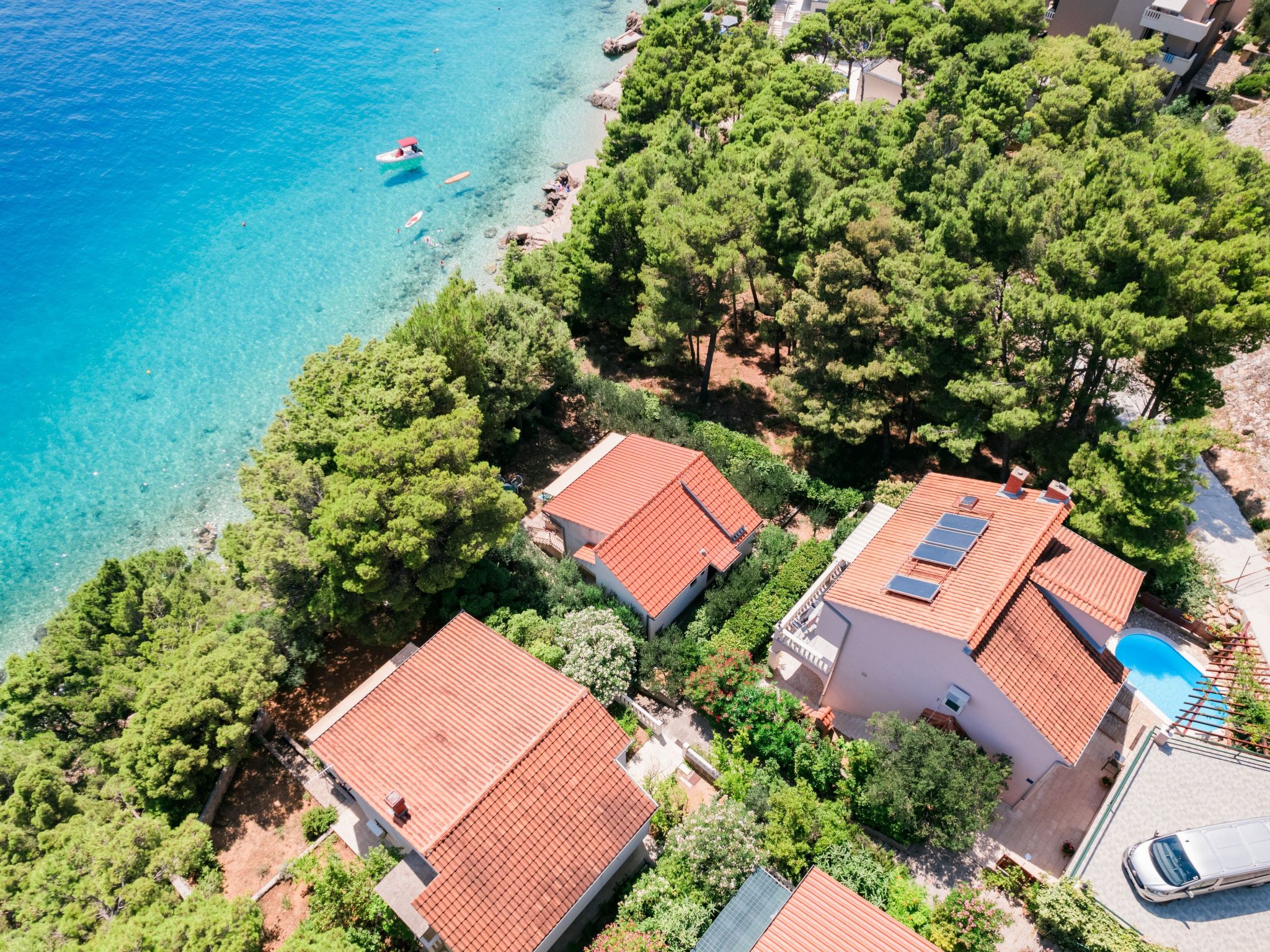 Charmantes Ferienhaus in Medići mit Privatem Pool-Dedans