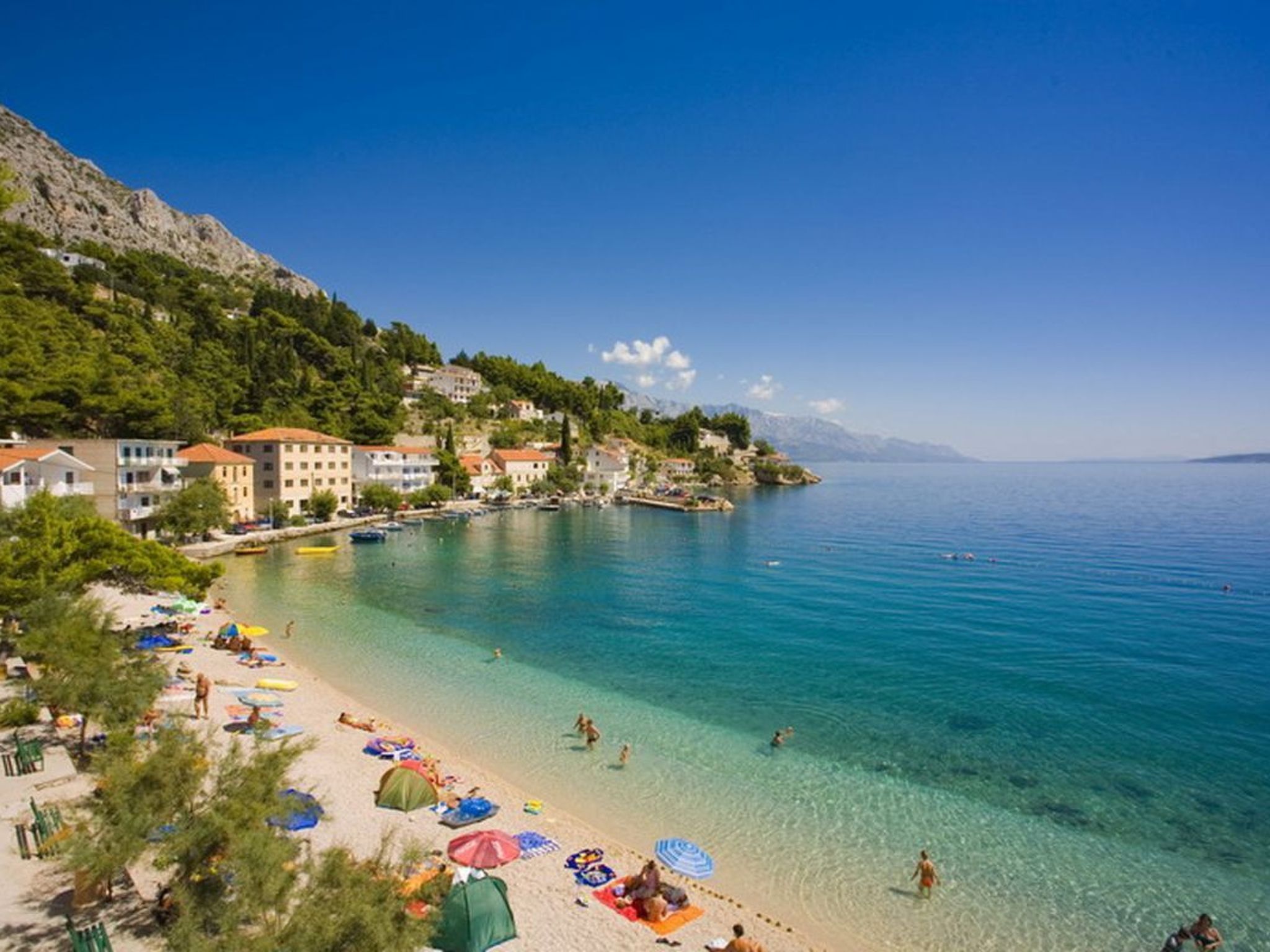 Appartement mit Blick auf das Wasser-Image-tags.info