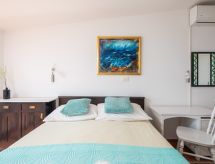 Strandhuis Mirabilis: Direct aan Zee in Medici, voor 6 Personen - thumbnail 4