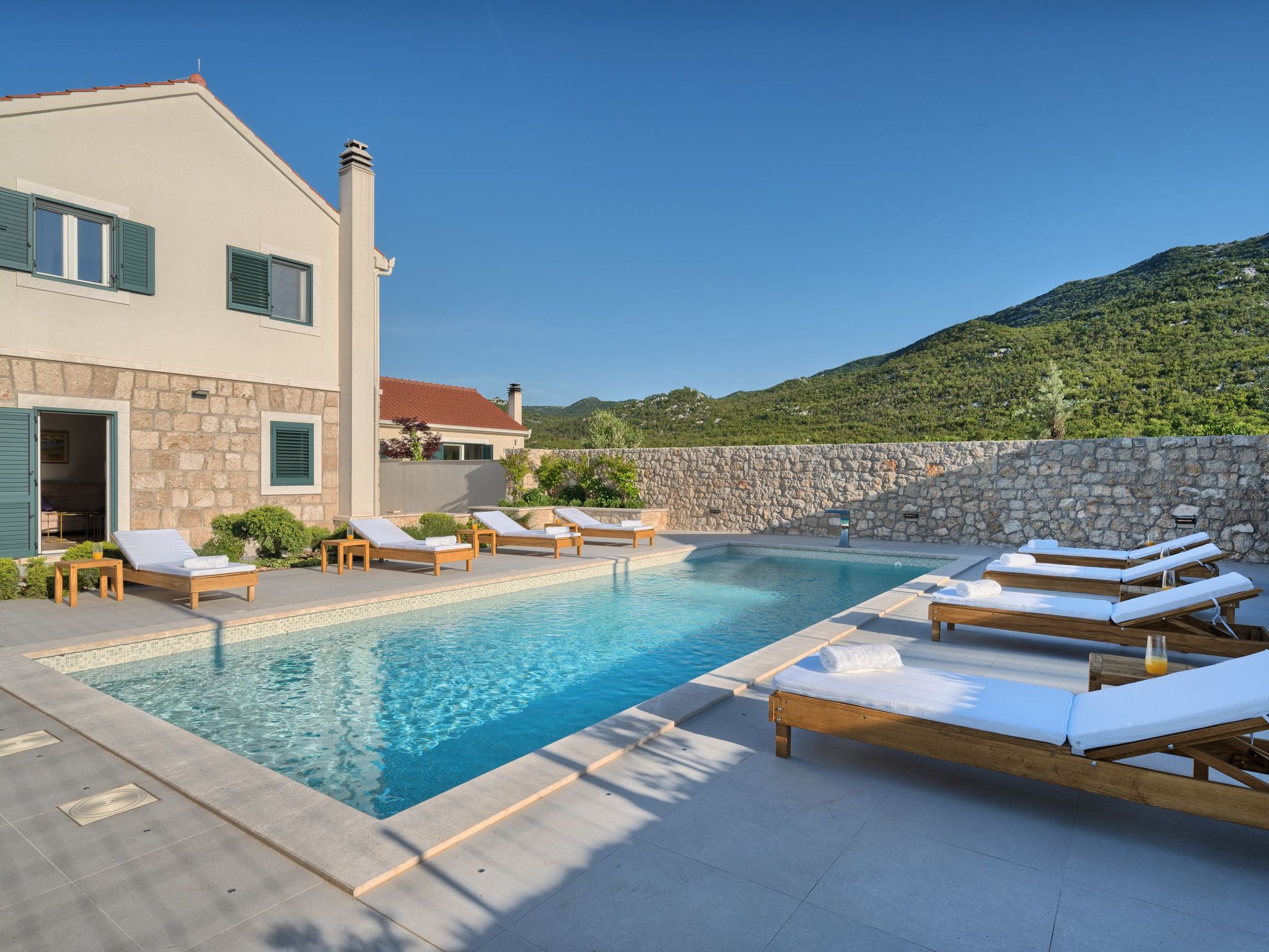 Ferienvilla "Lovorika"-Dedans