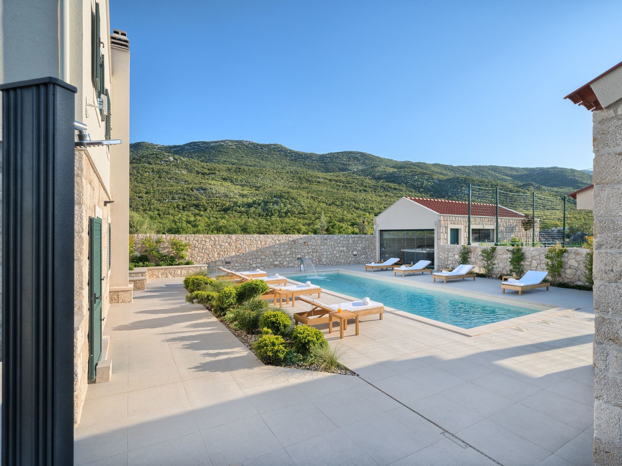 Ferienvilla "Lovorika"-Dedans