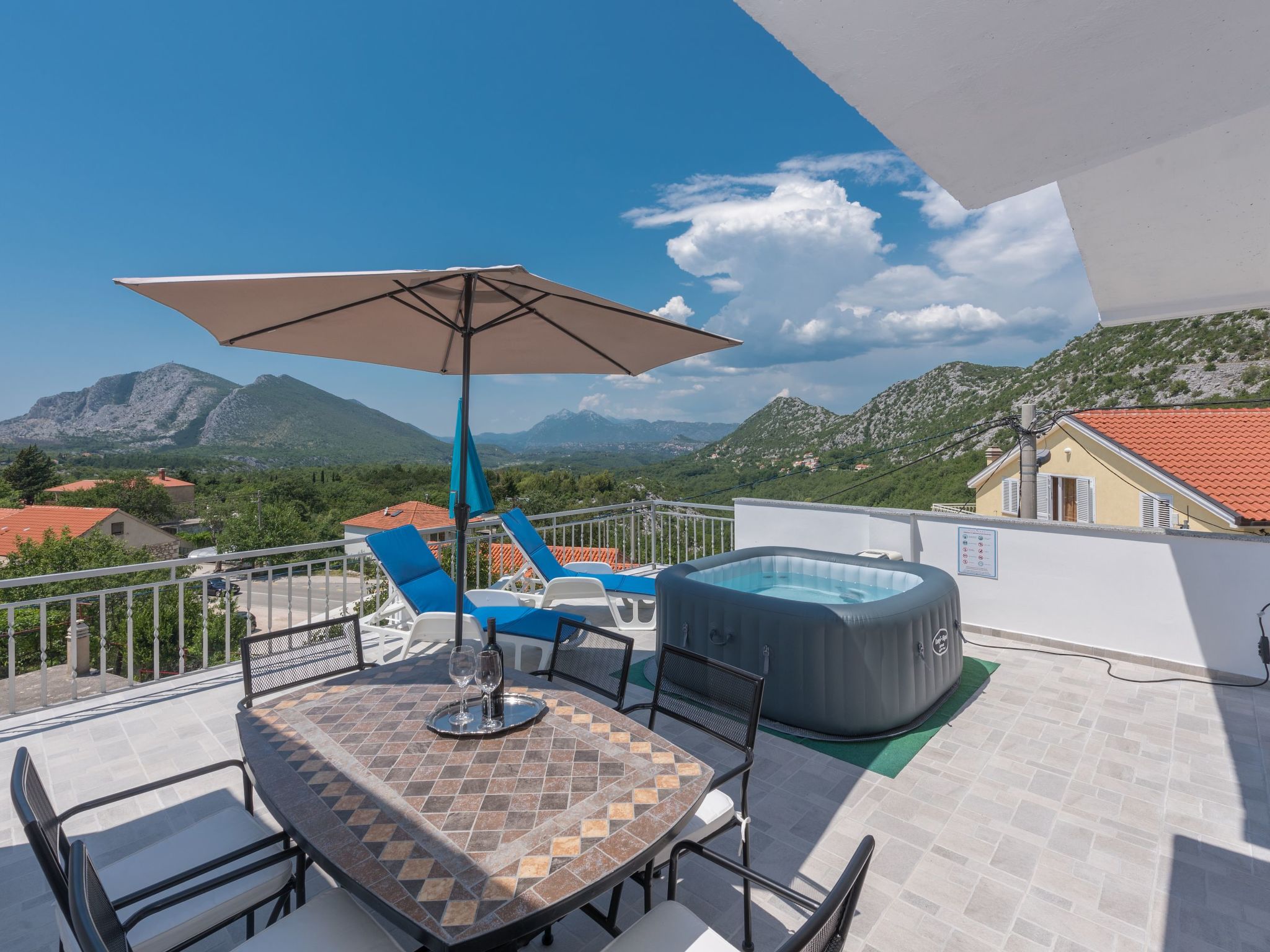 In Gornja Brela mit Sonnenterrasse und Panoramablick-Image-tags.info