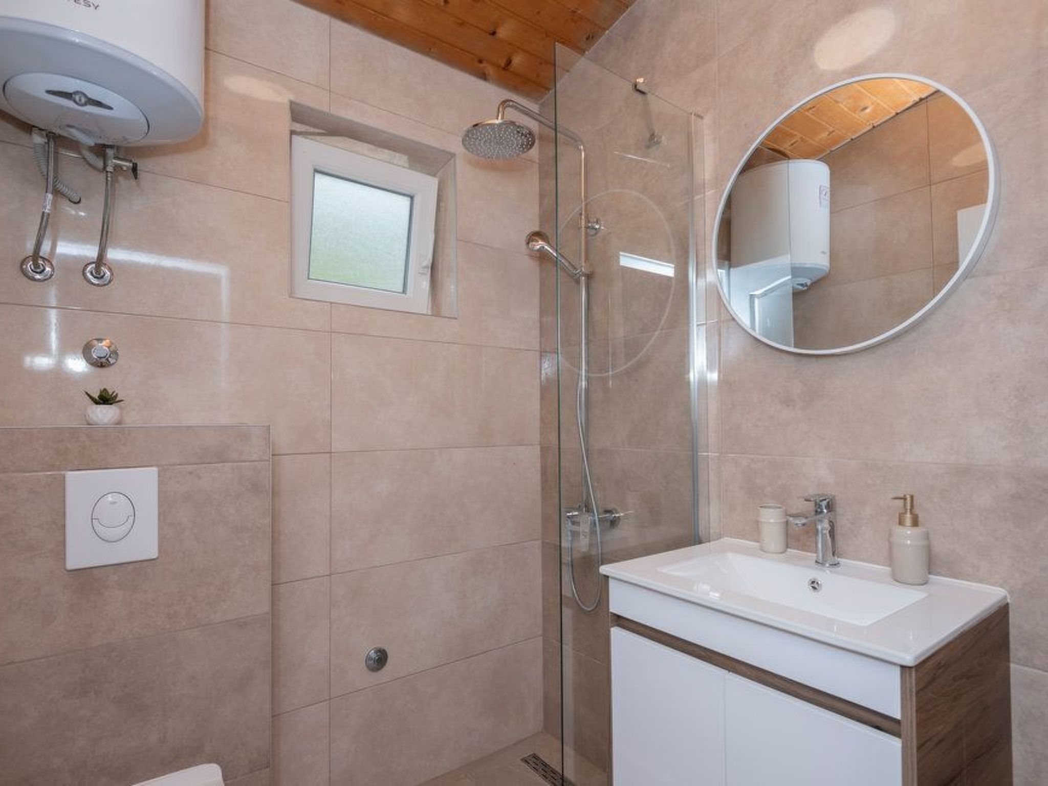 In Gornja Brela mit Sonnenterrasse und Panoramablick-Image-tags.info