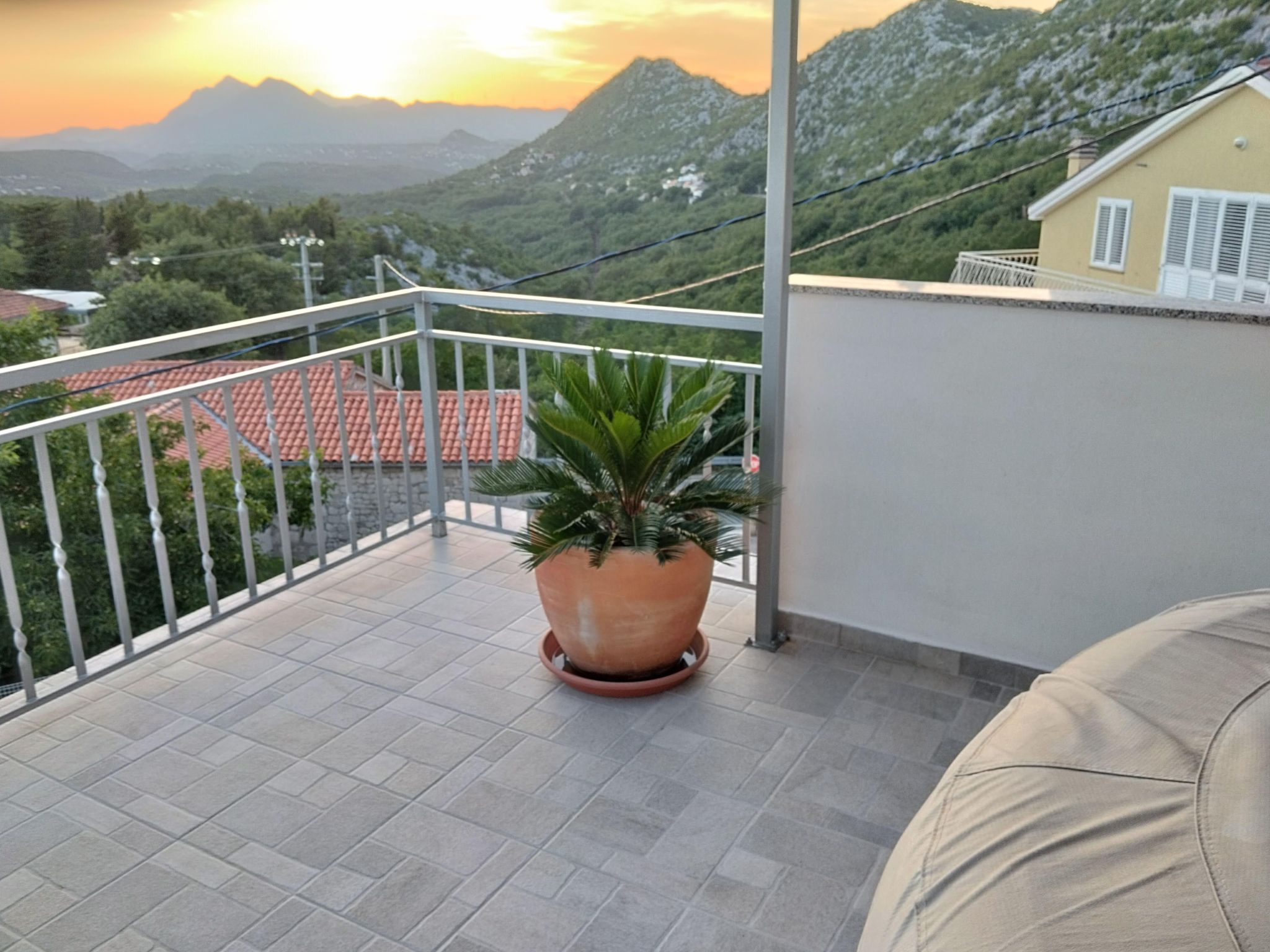 In Gornja Brela mit Sonnenterrasse und Panoramablick-Image-tags.info