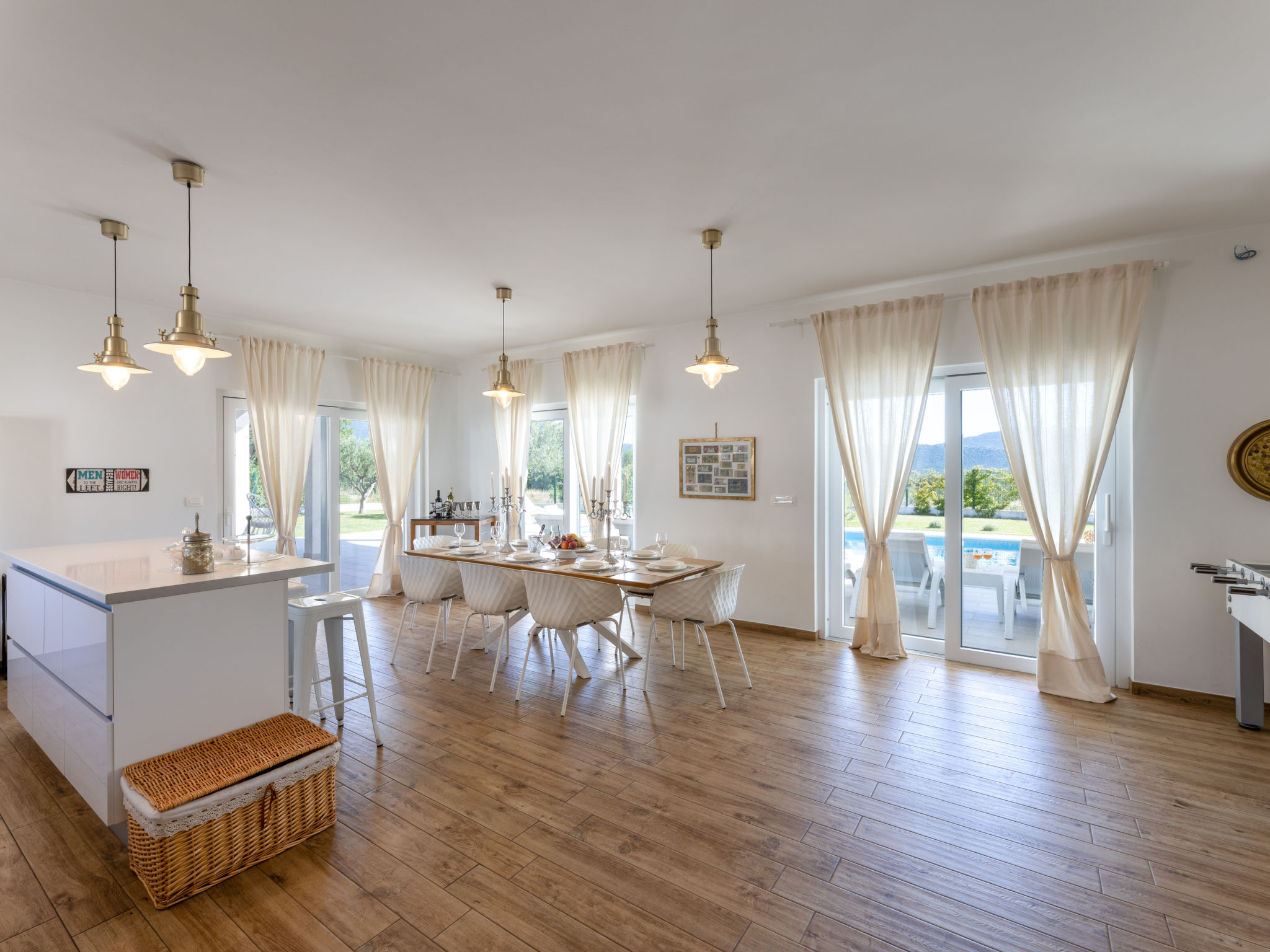 Kitchen / Dining Room
