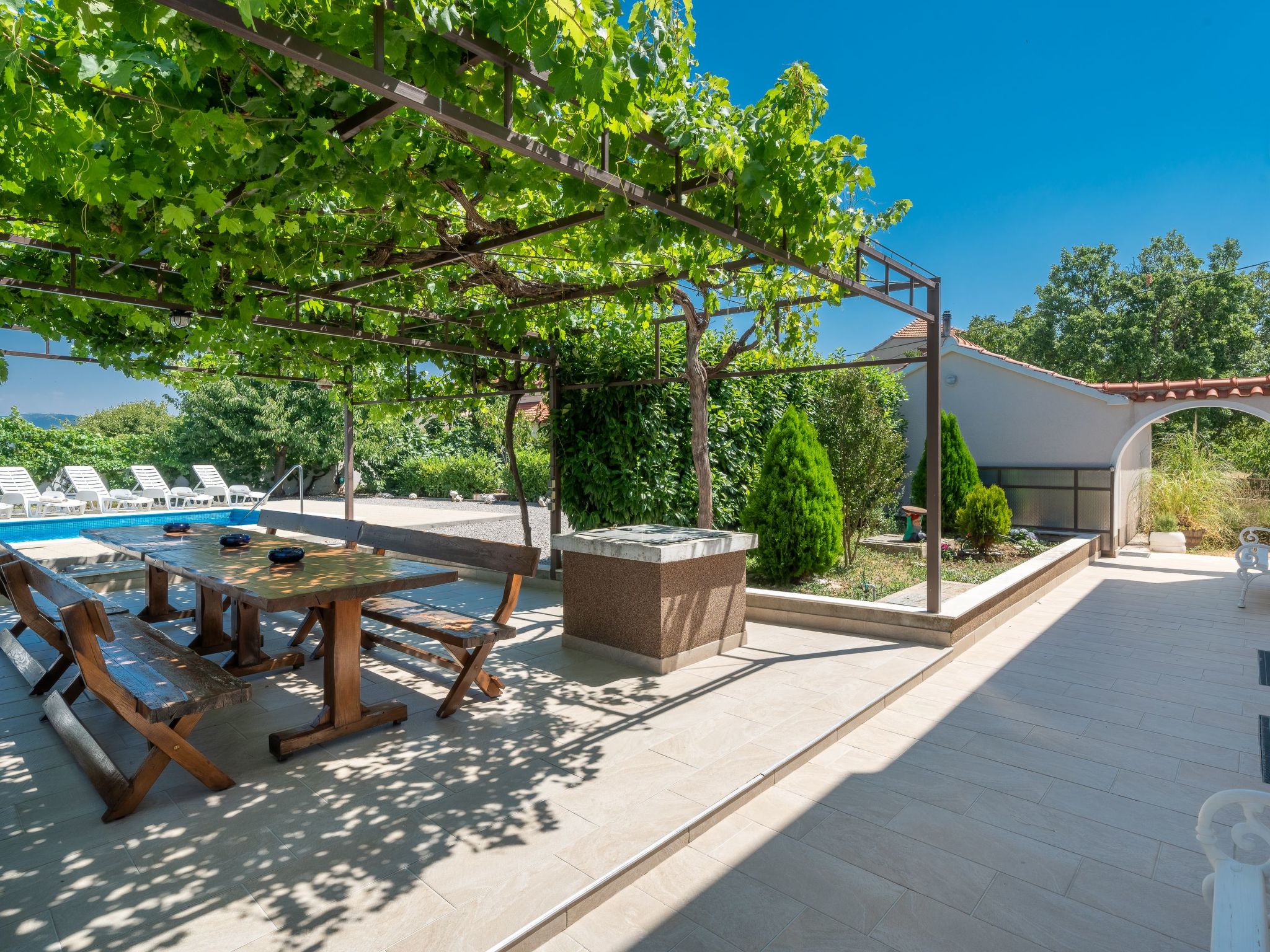 Schöne Villa in einem friedlichen und ruhigen Dorf-Drinnen