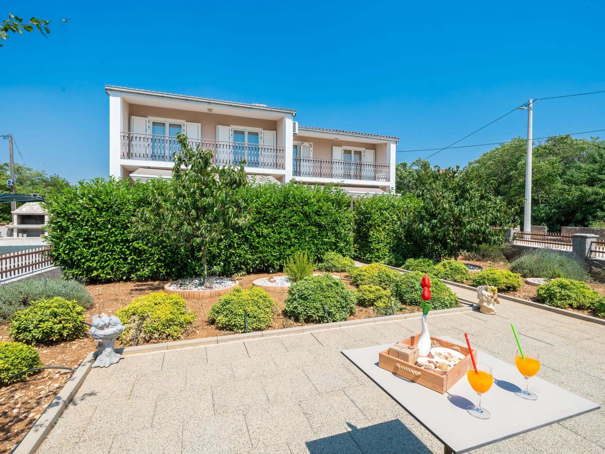 Schöne Villa in einem friedlichen und ruhigen Dorf-Drinnen