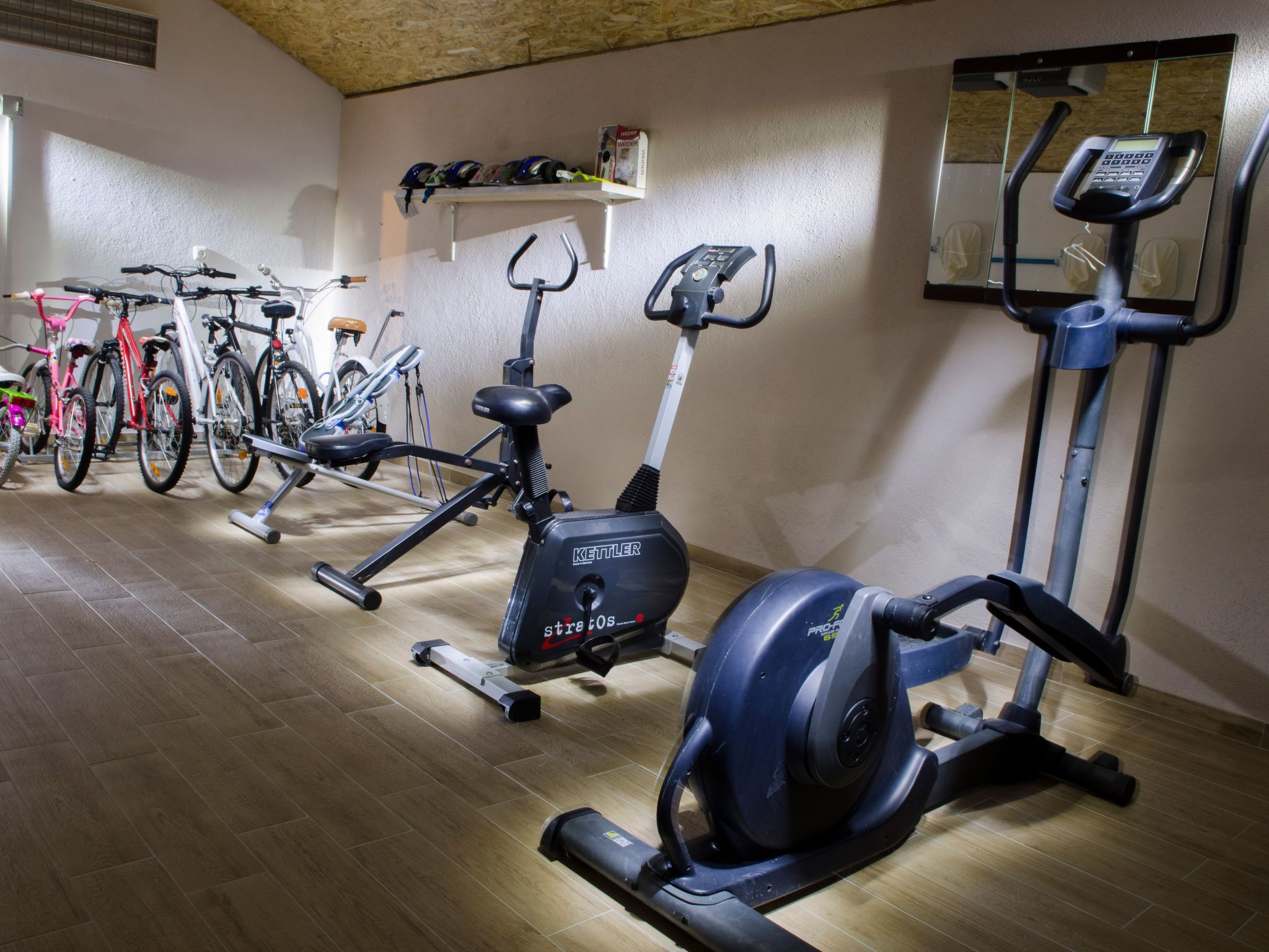 Schöne Villa in einem friedlichen und ruhigen Dorf-Drinnen